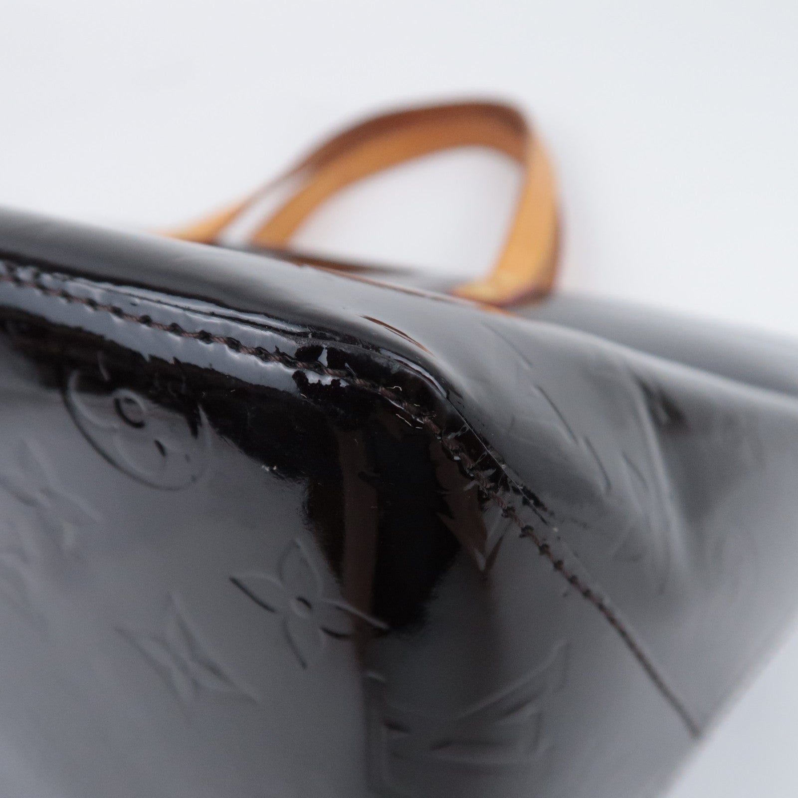 Louis Vuitton Monogram Vernis Bellevue PM Amarante M93585