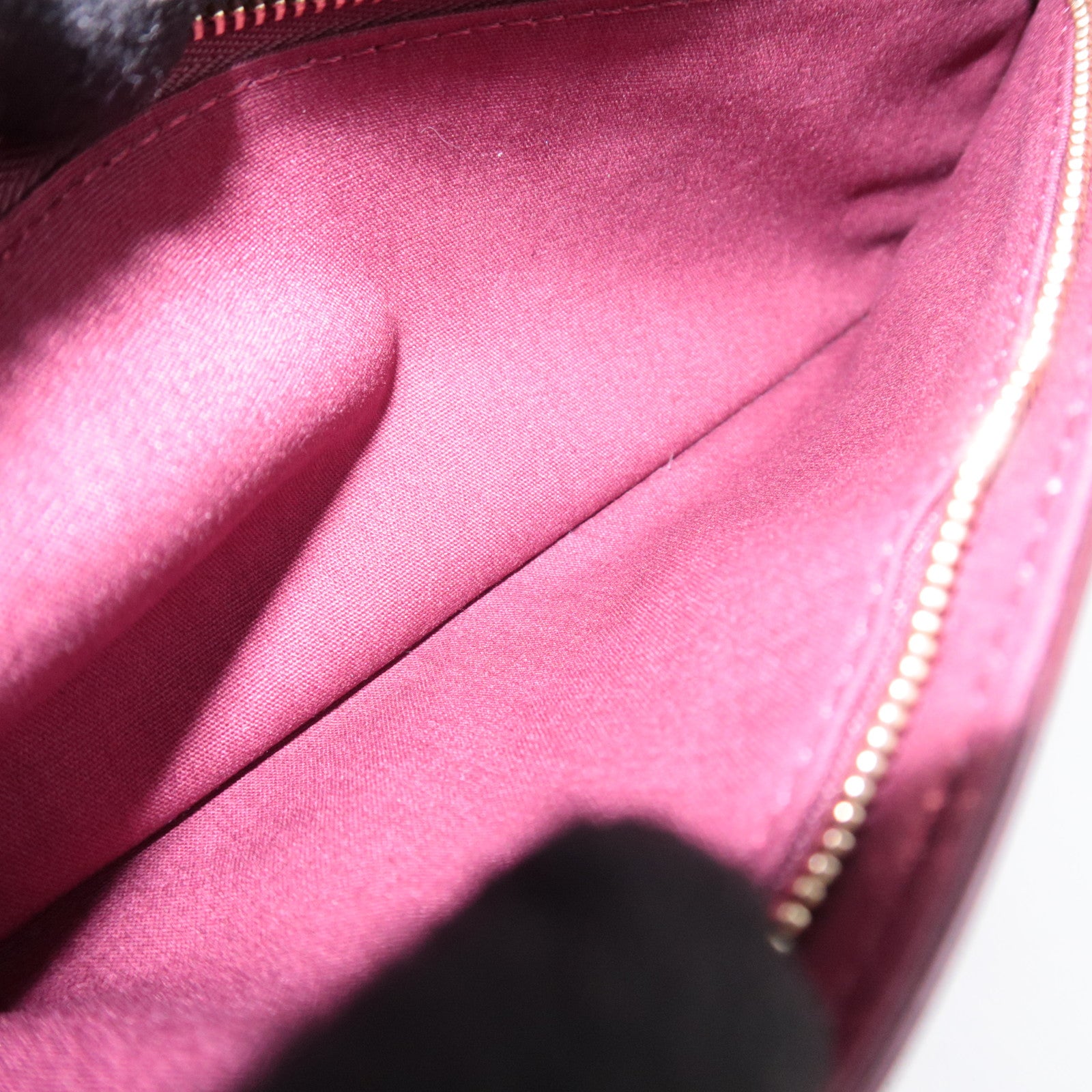 Louis Vuitton Monogram Vernis Sunset Boulevard Shoulder Bag Rouge Fauviste M91679