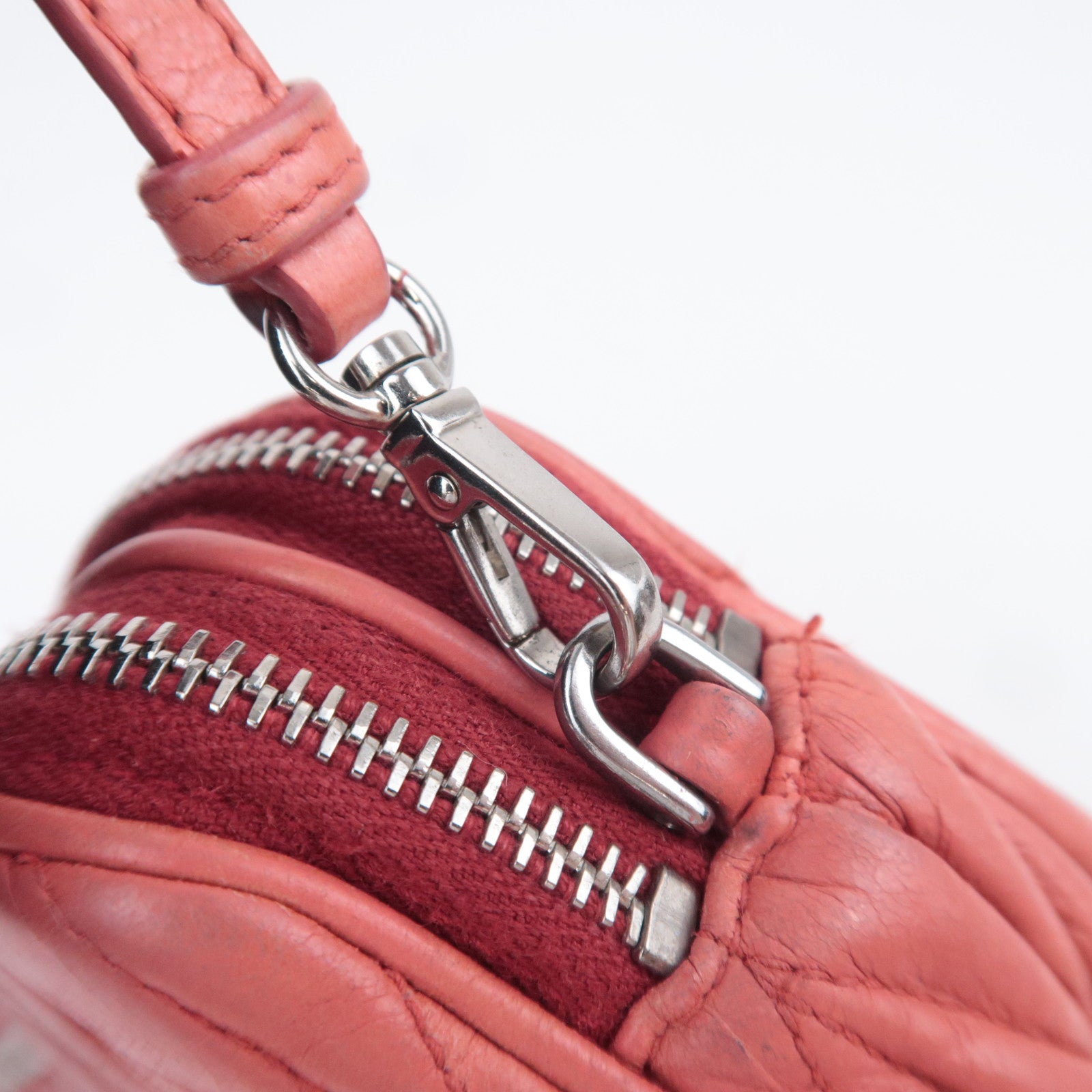 MIU MIU Matelasse Leather Small Handbag Pink