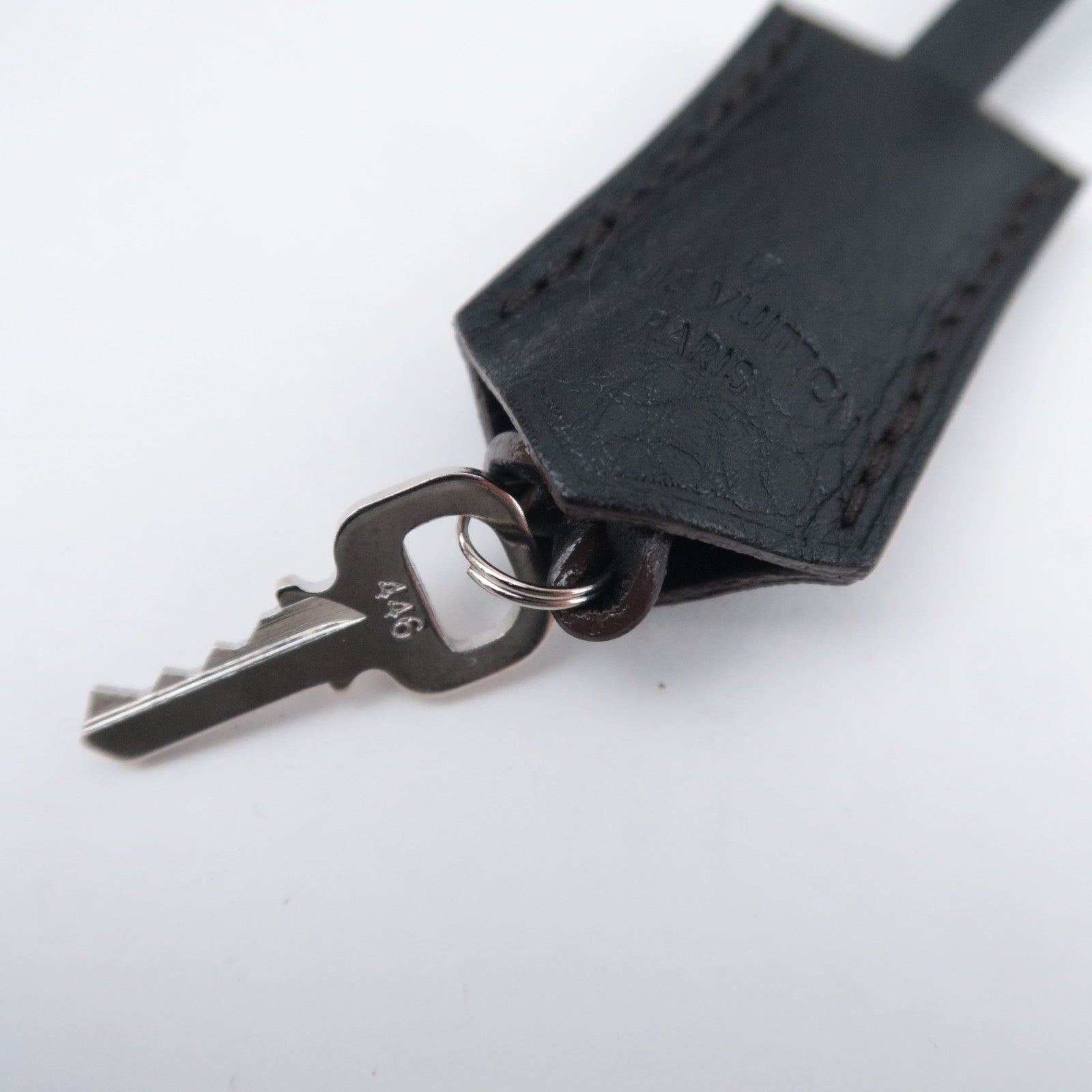 Louis Vuitton Monogram Mahina Selene PM Noir M94314