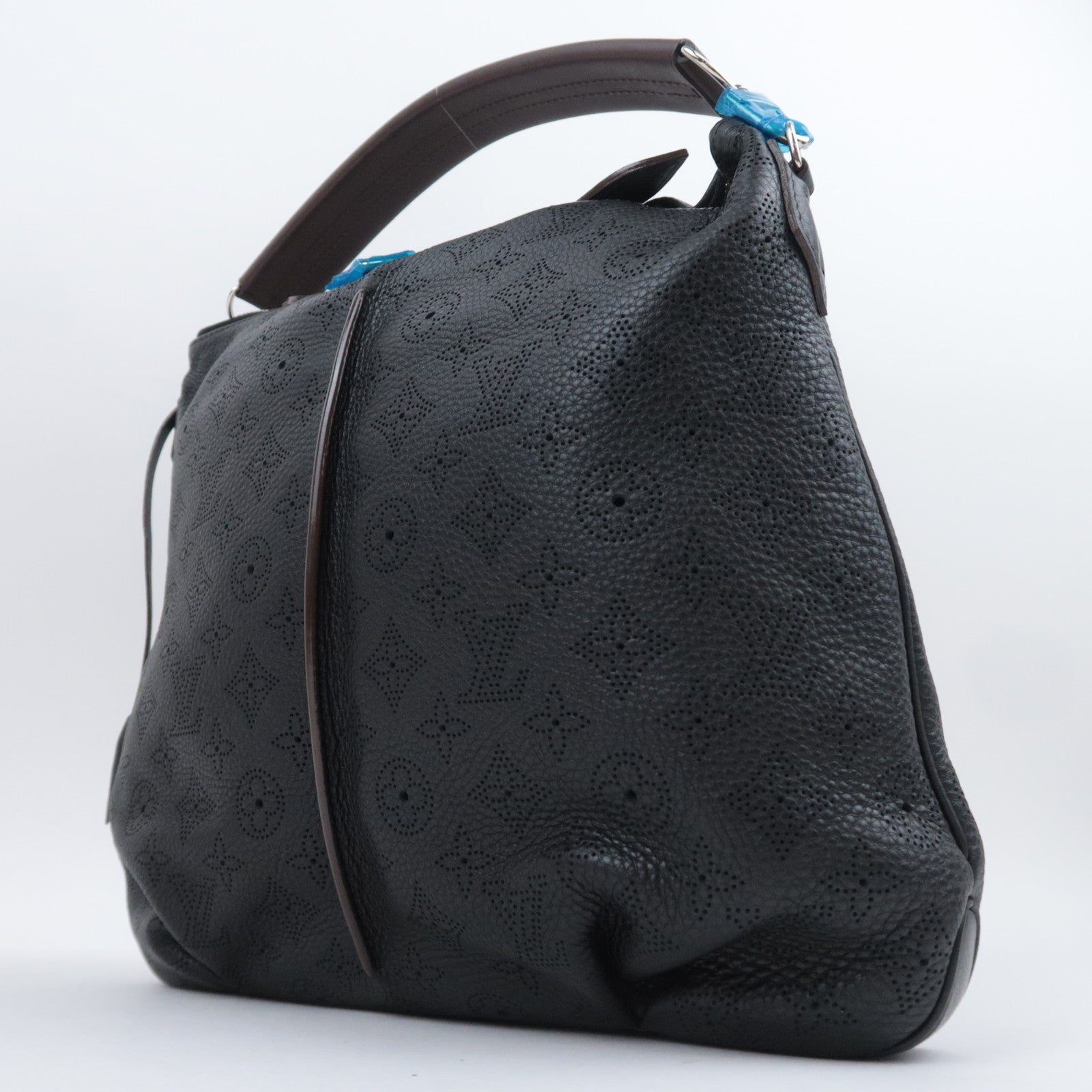 Louis Vuitton Monogram Mahina Selene PM Noir M94314