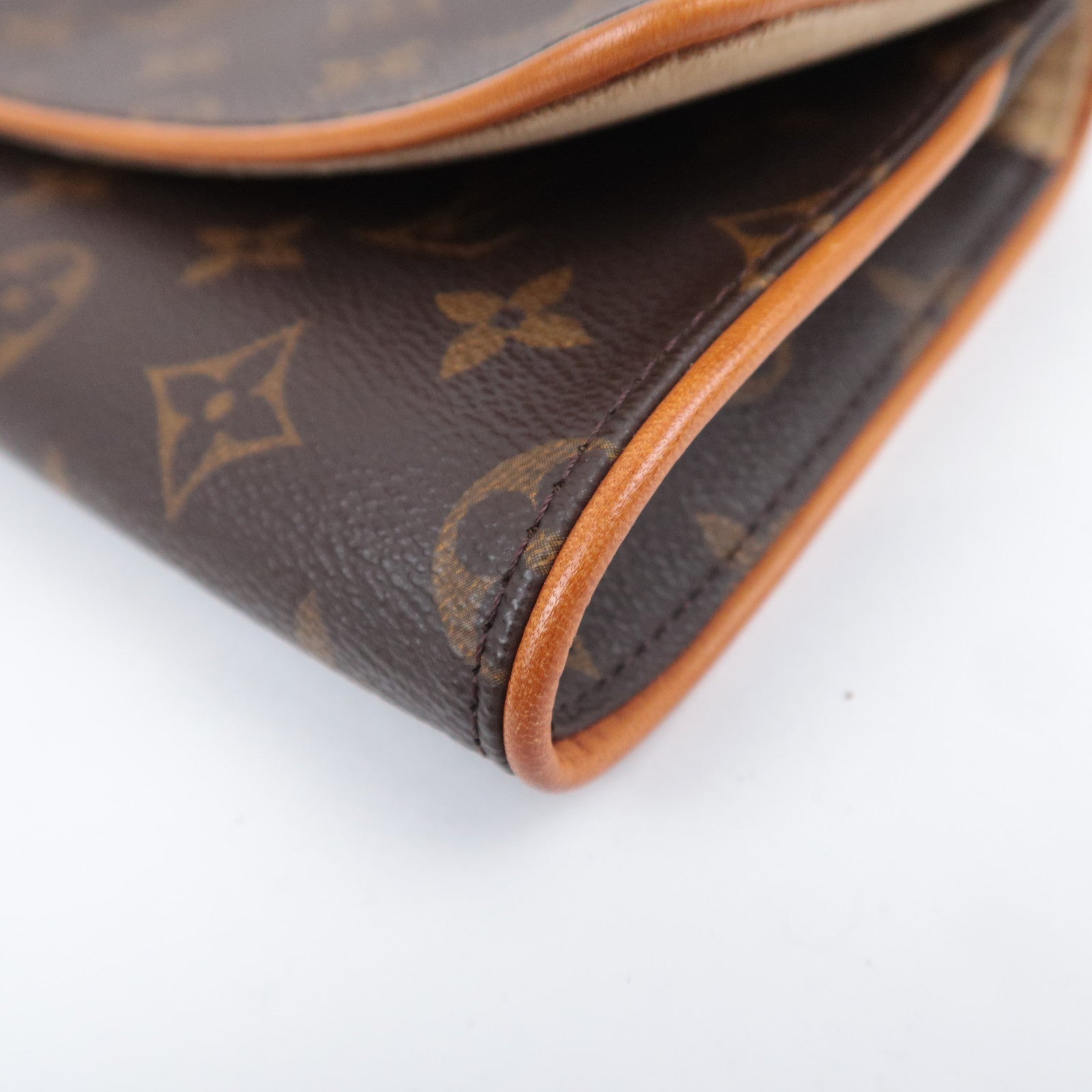 Louis Vuitton Monogram Pochette Twin GM Shoulder Bag M51852