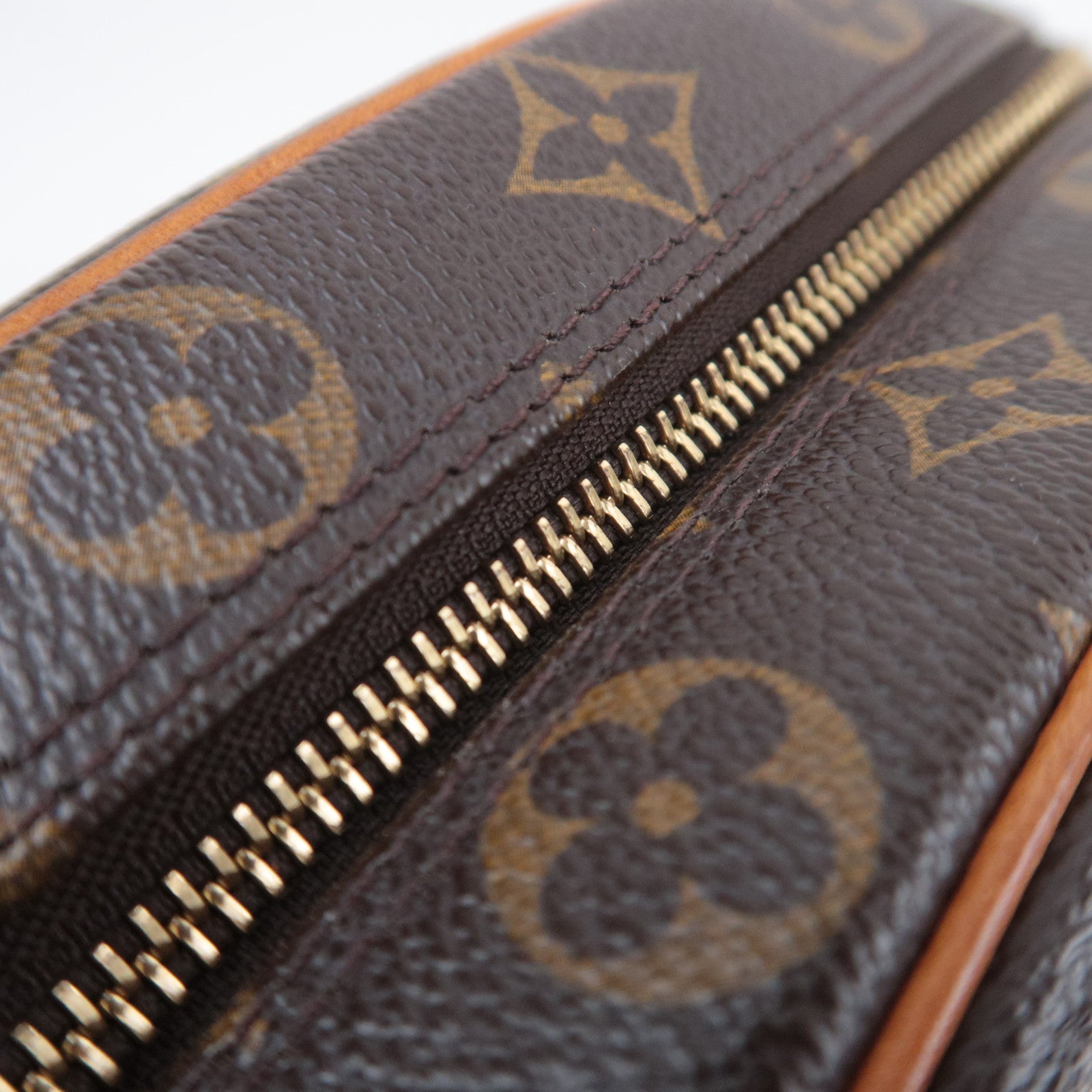 Louis Vuitton Monogram Blois Shoulder Bag M51221