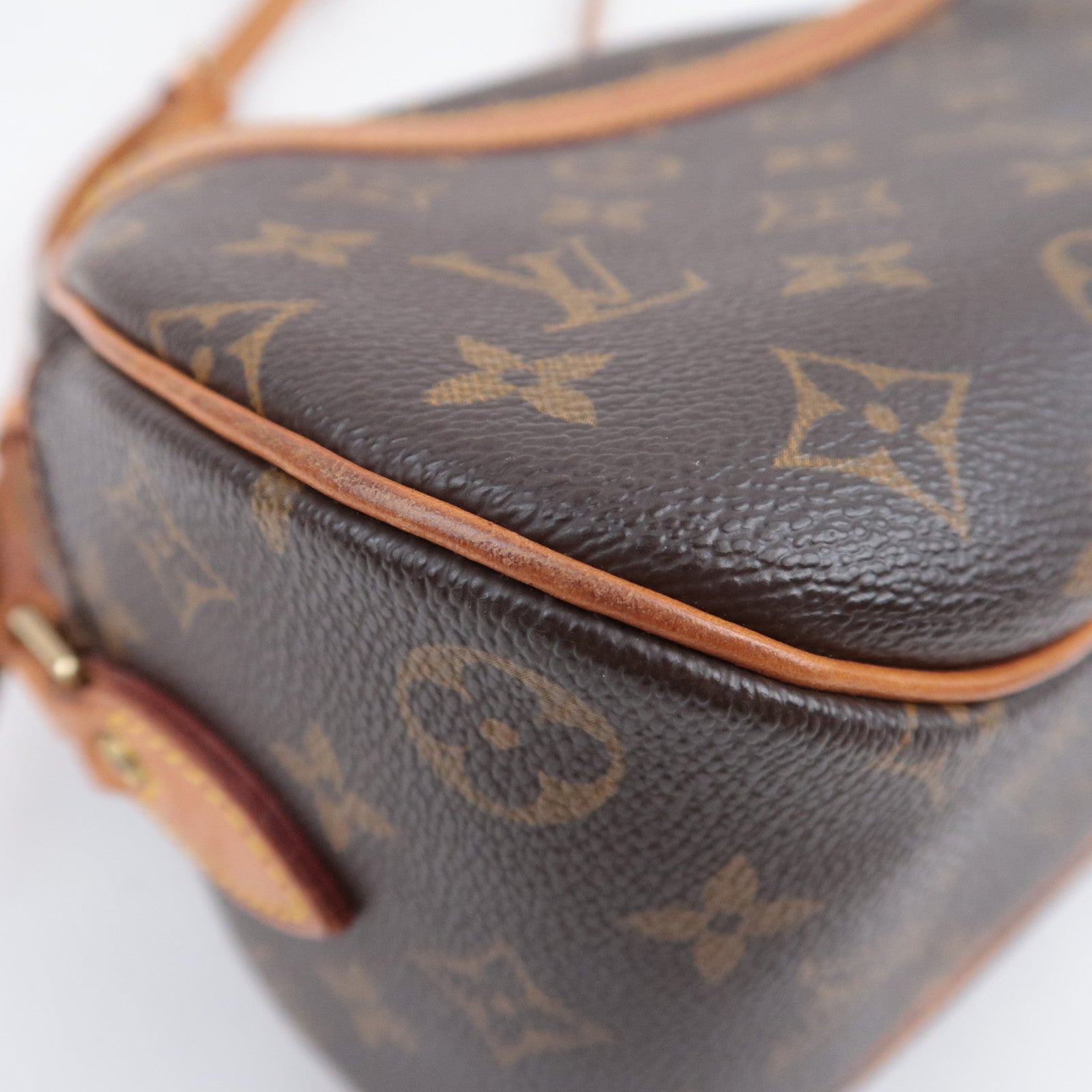 Louis Vuitton Monogram Blois Shoulder Bag M51221