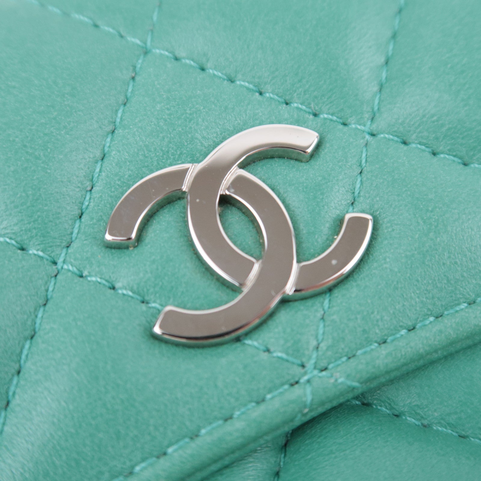 CHANEL Matelasse Chain Shoulder Bag Lambskin Green Silver HDW