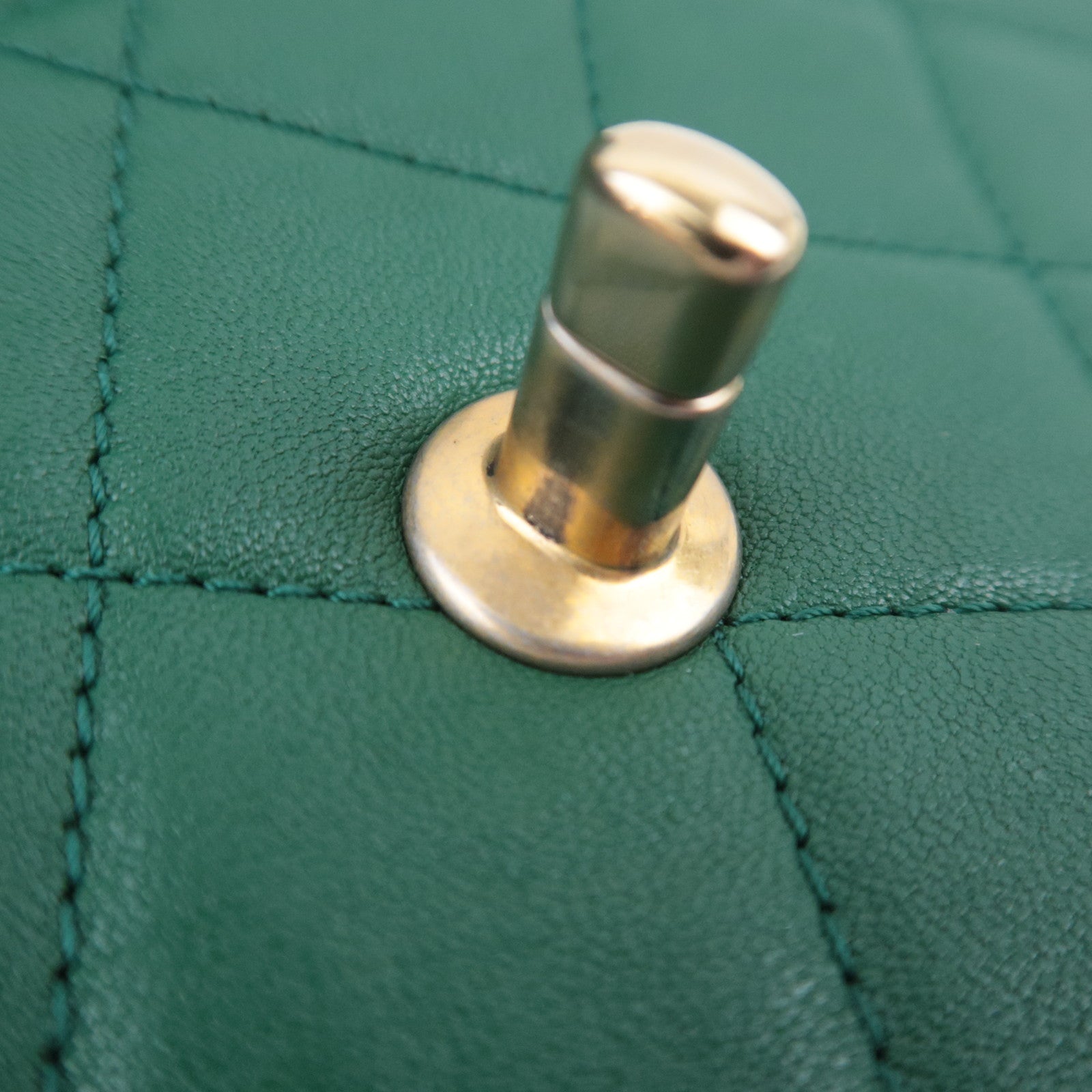 CHANEL 19 Dixneuf 2Way Chain Shoulder Bag Lambskin Green Gold HDW