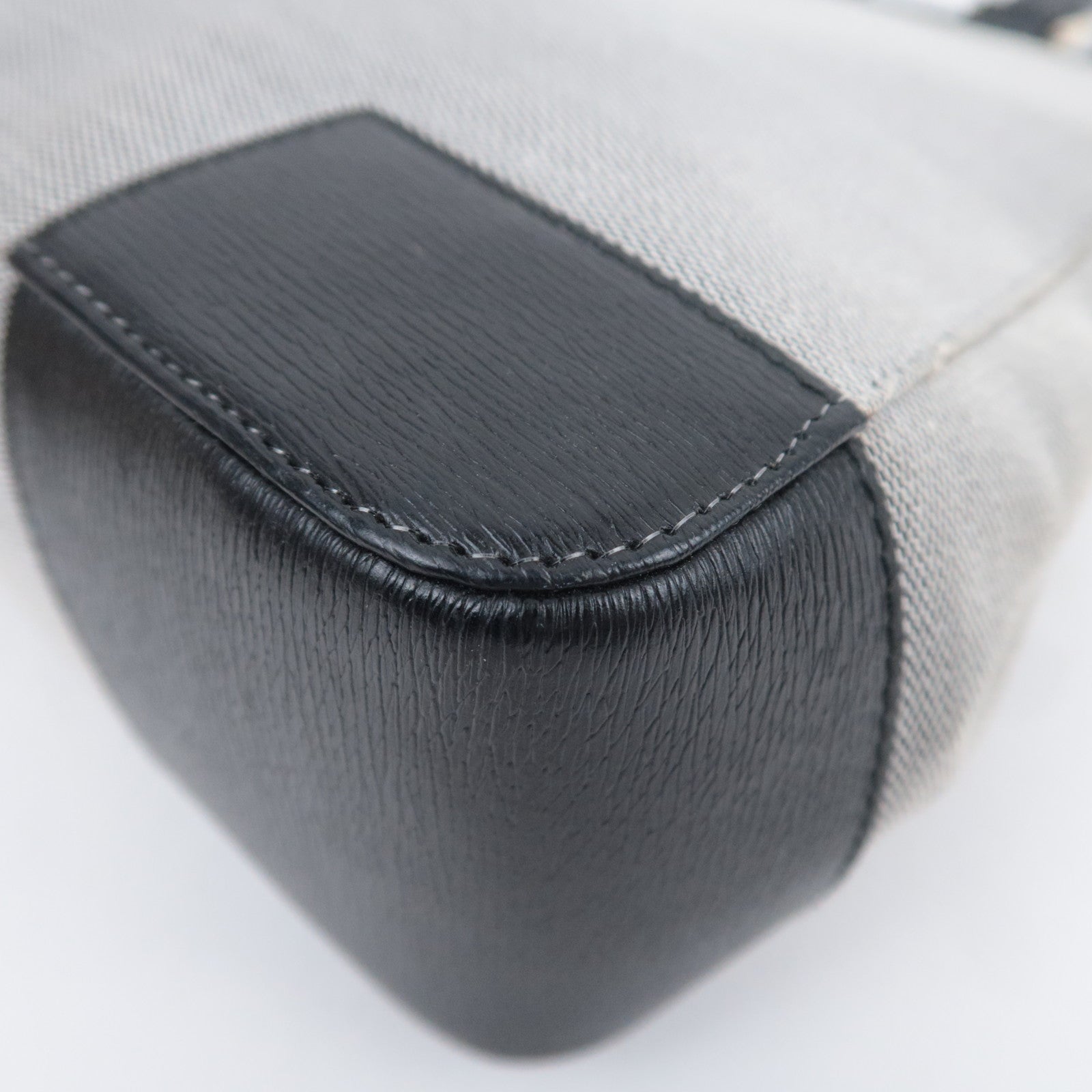 GUCCI G Logo Canvas Leather Handbag Gray Black 002.1103
