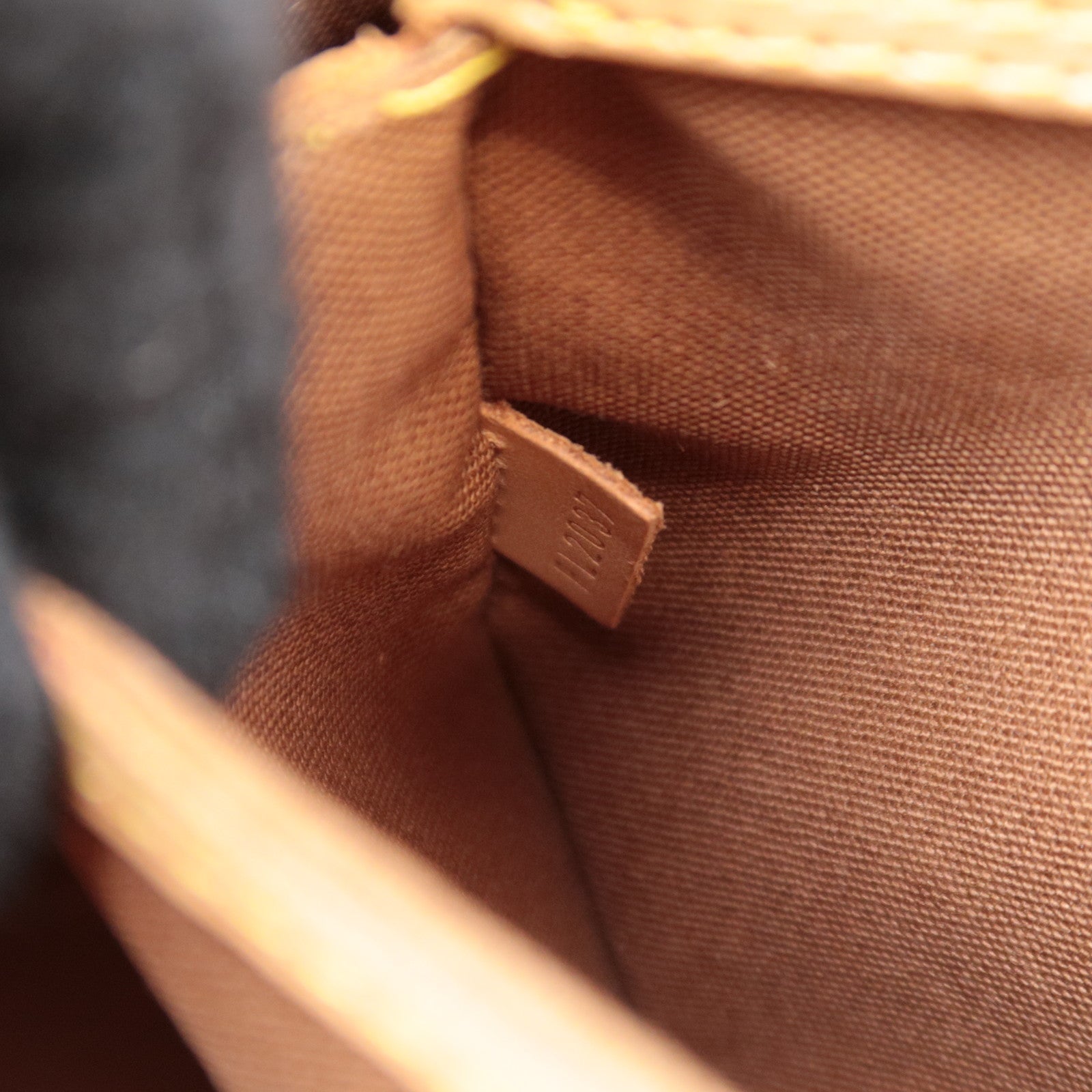 Louis Vuitton Monogram Alma Handbag M51130