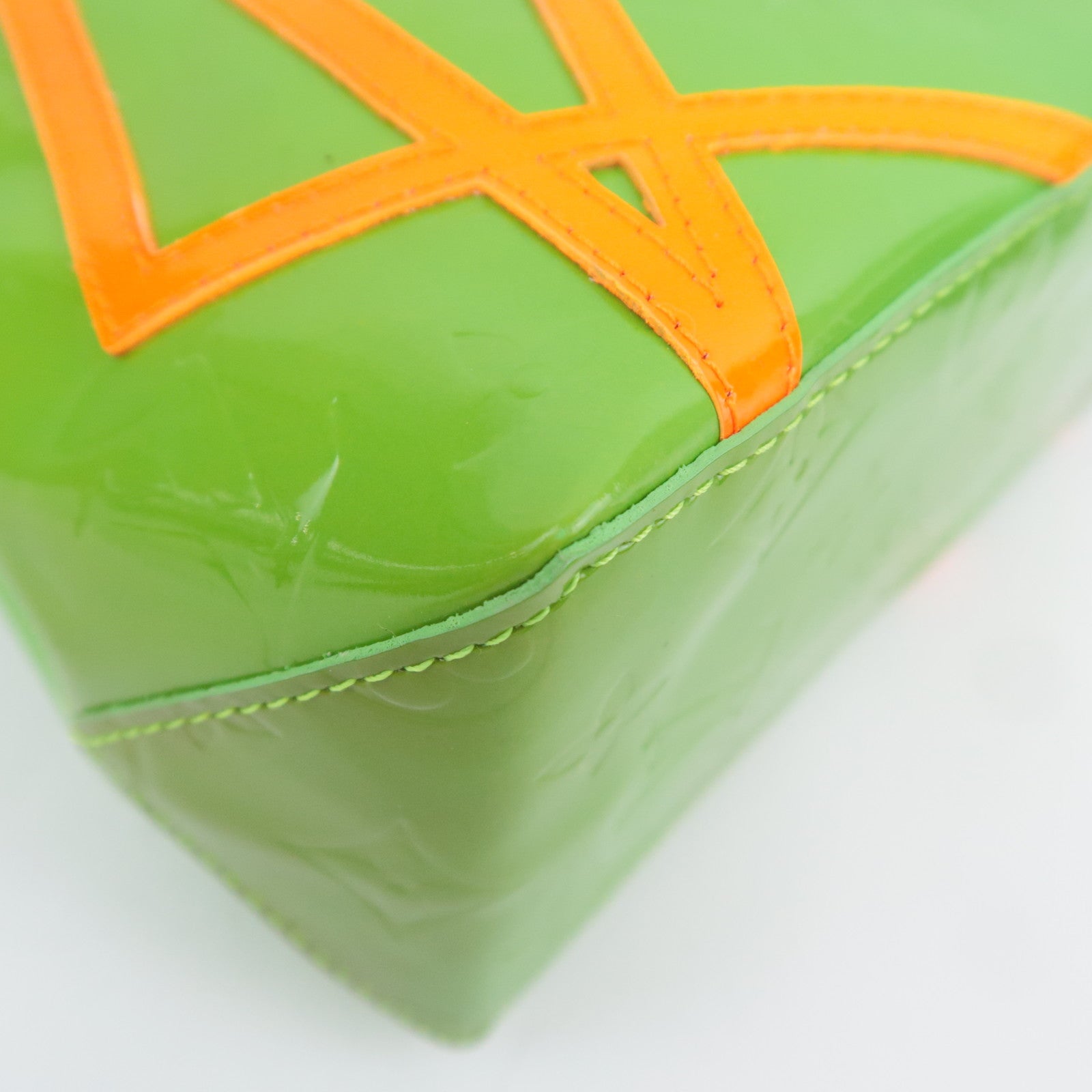 Louis Vuitton Monogram Vernis Fluo Reade PM Robert Wilson 2002 Christmas Exclusive Vert M91904