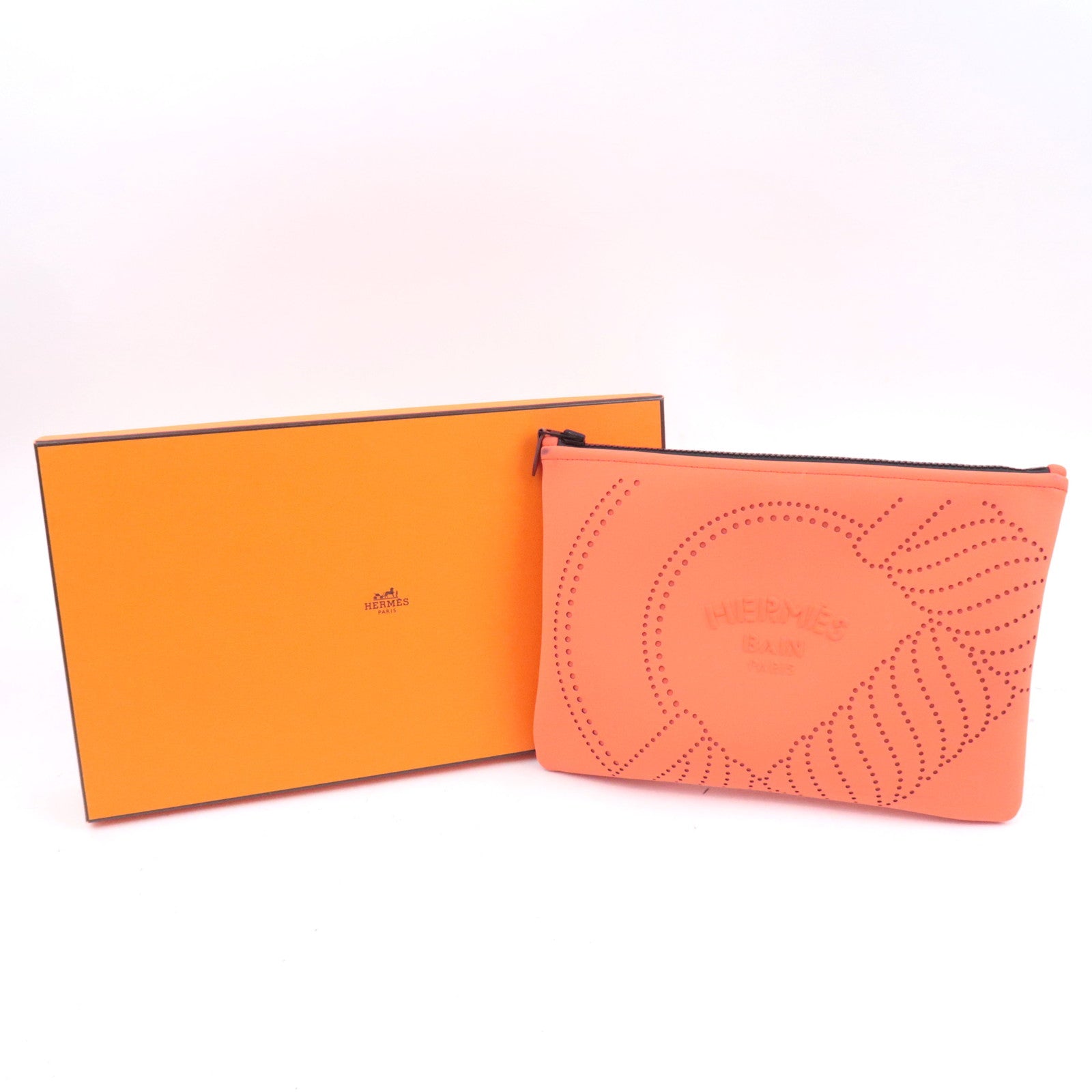 HERMES Neo Bain MM Clutch Bag Neoprene Grenadine