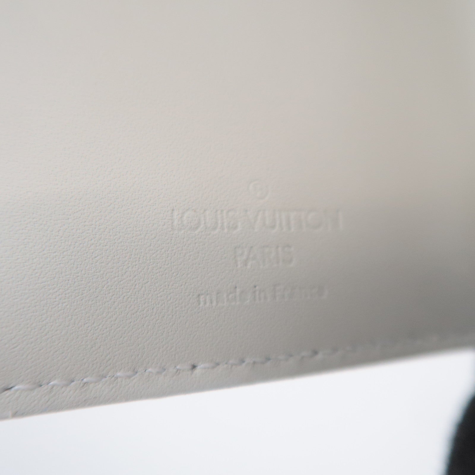 Louis Vuitton Monogram Vernis Portefeuille Koala Wallet Perle M91420
