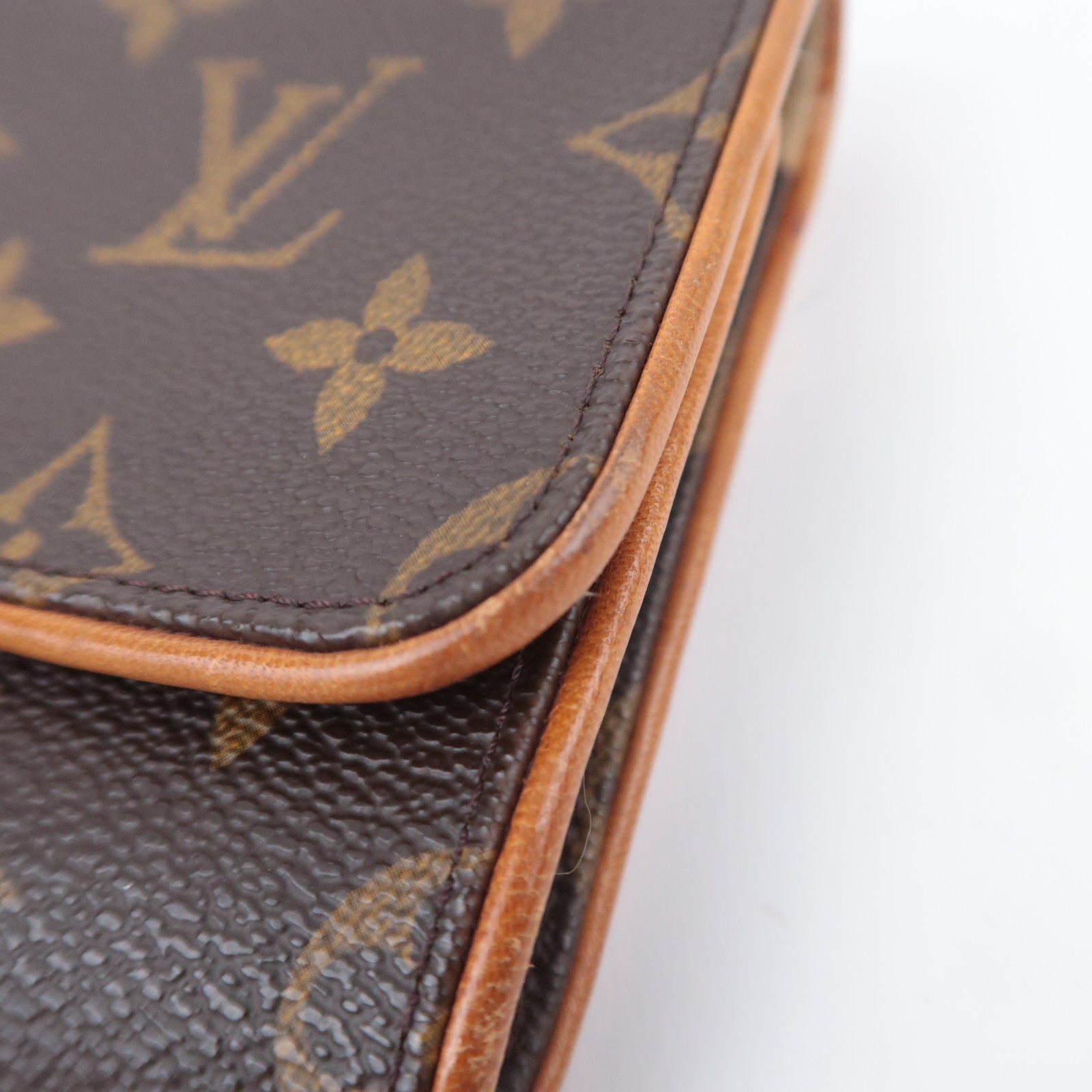 Louis Vuitton Monogram Pochette Twin GM Shoulder Bag M51852