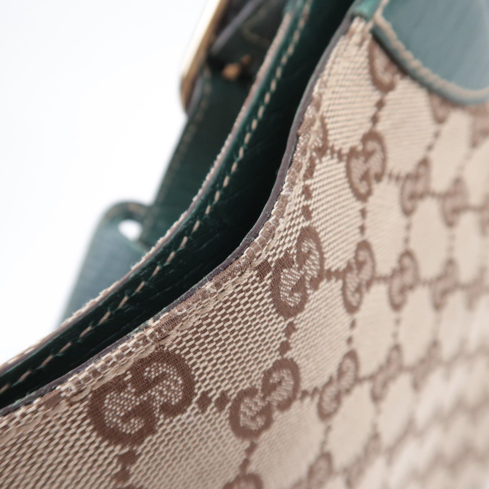 GUCCI Horsebit GG Canvas Shoulder Bag Beige Green 137388