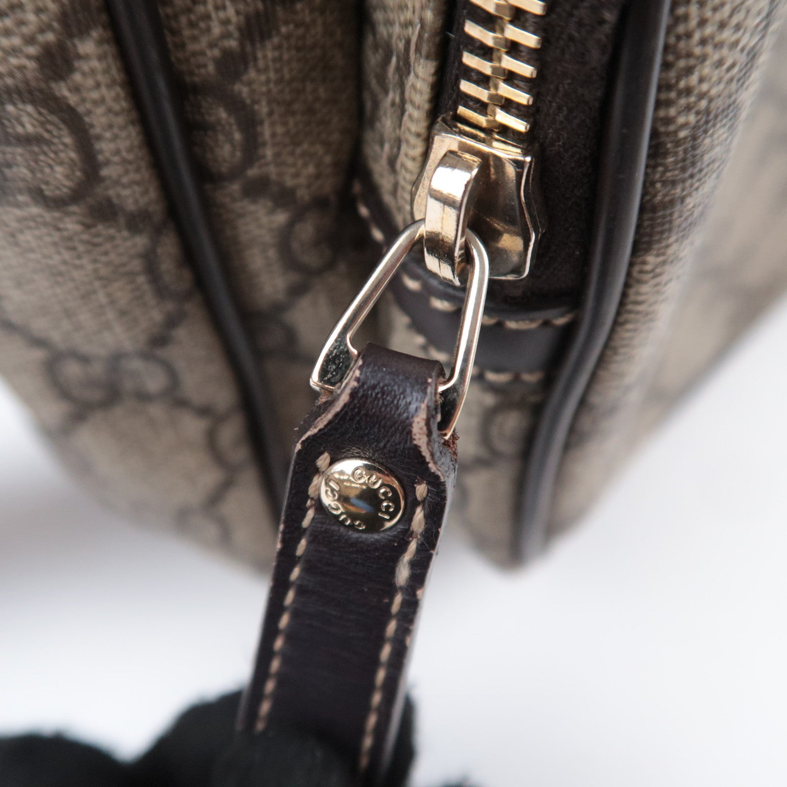 GUCCI Shoulder Bag GG Supreme Leather Beige Brown 246881