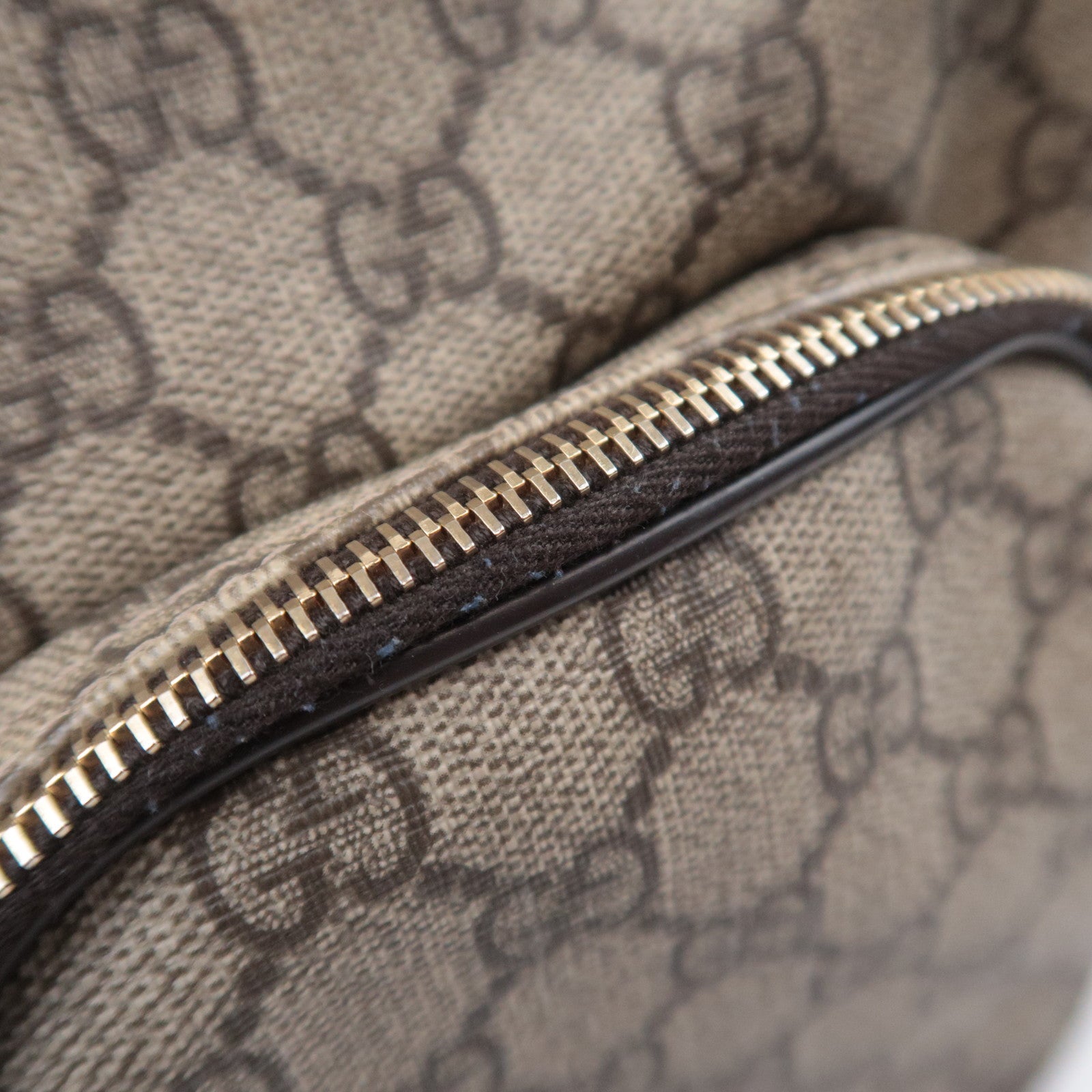 GUCCI Shoulder Bag GG Supreme Leather Beige Brown 246881