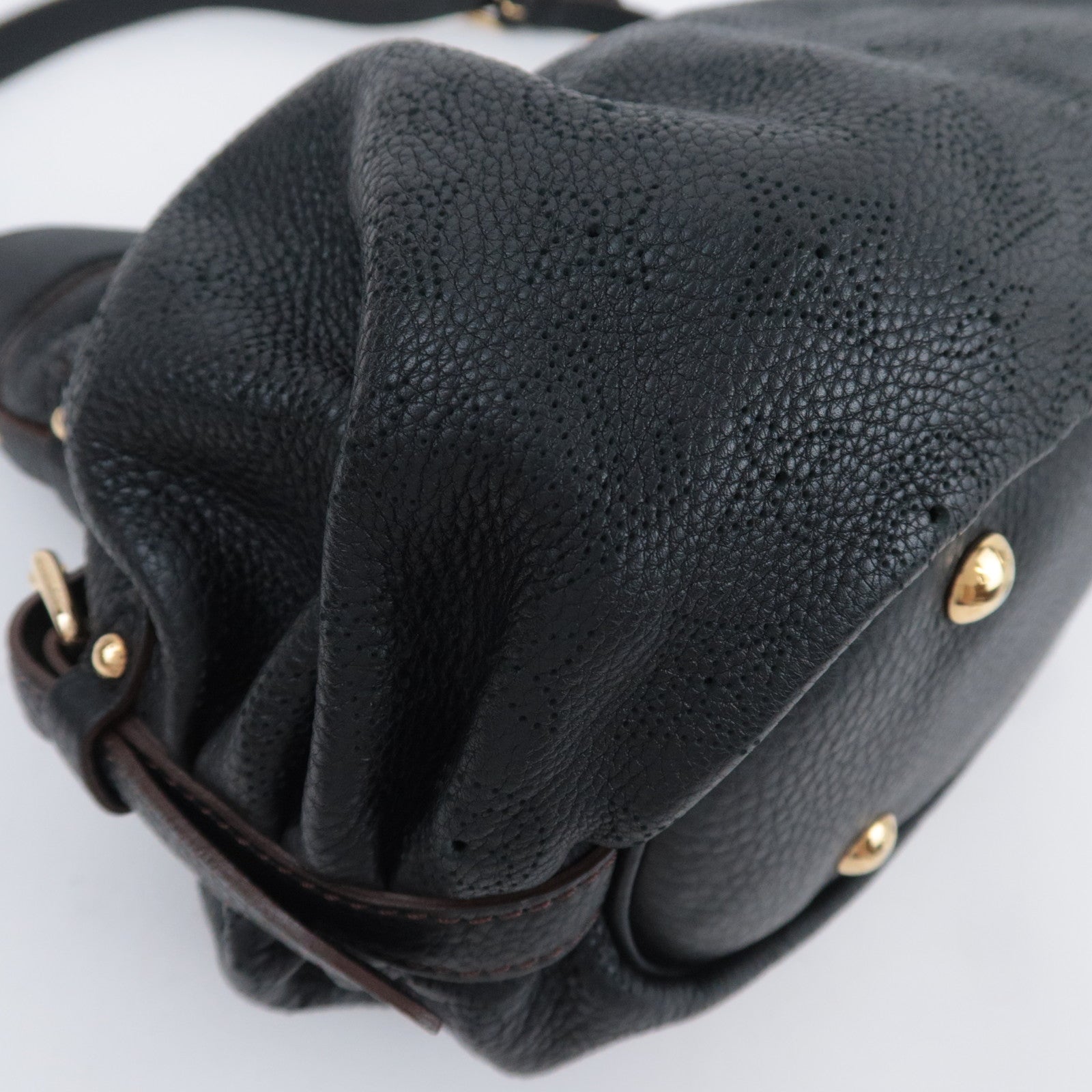 Louis Vuitton Monogram Mahina XS Noir M95660