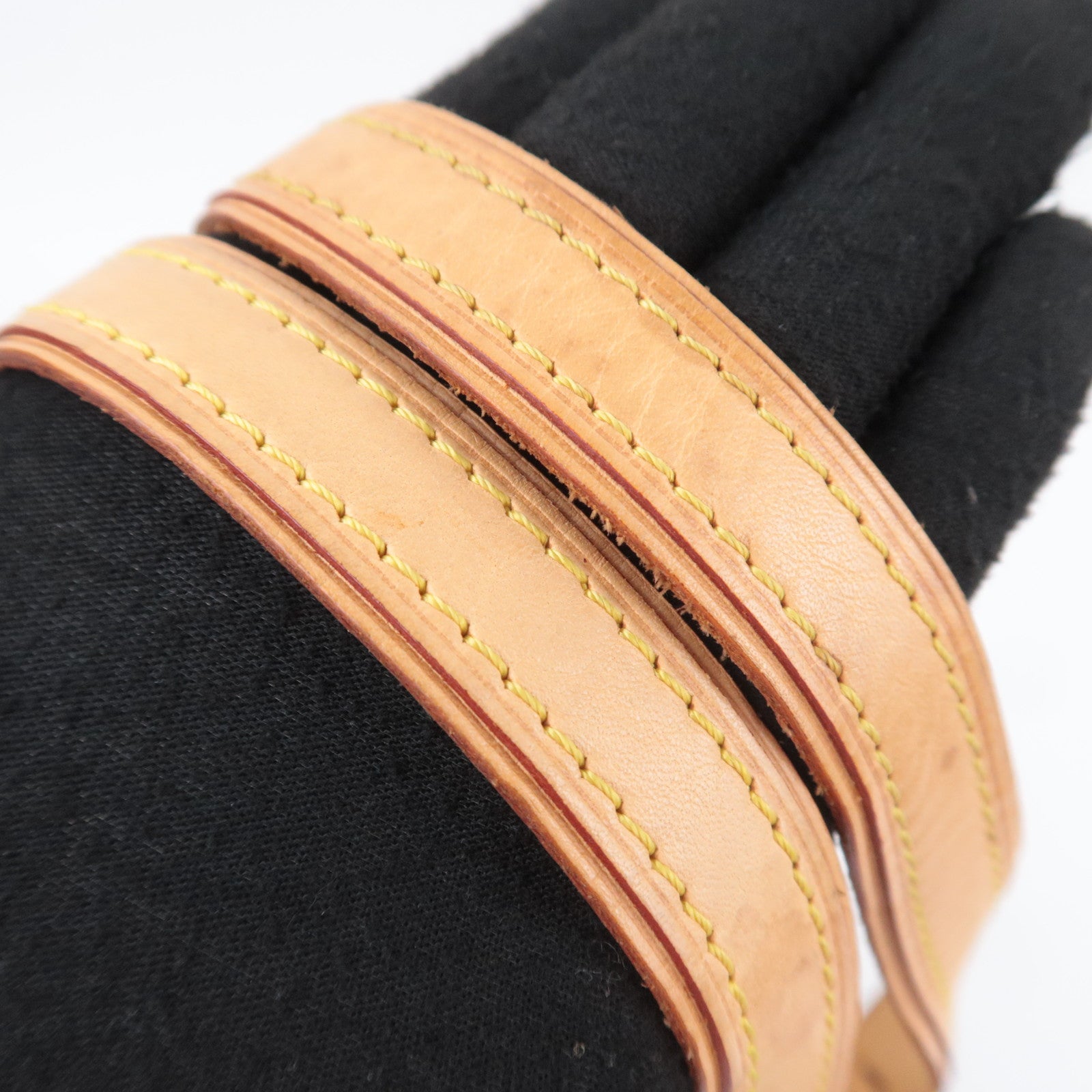 Louis Vuitton Murakami Monogram Multicolor Aurelia MM Noir M40095