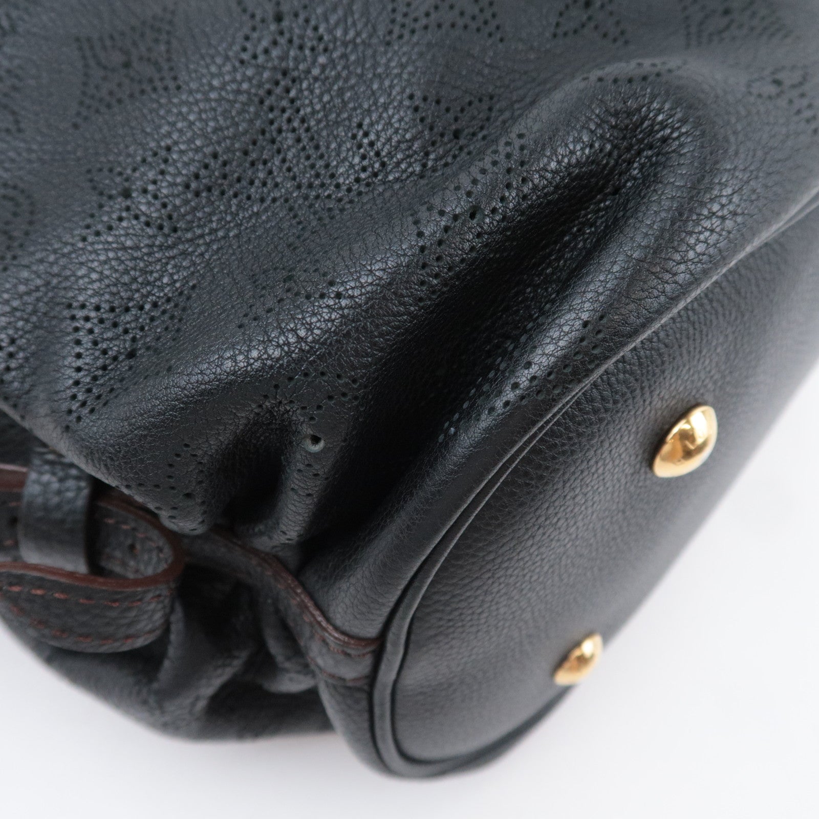 Louis Vuitton Monogram Mahina L Shoulder Bag Noir M95765