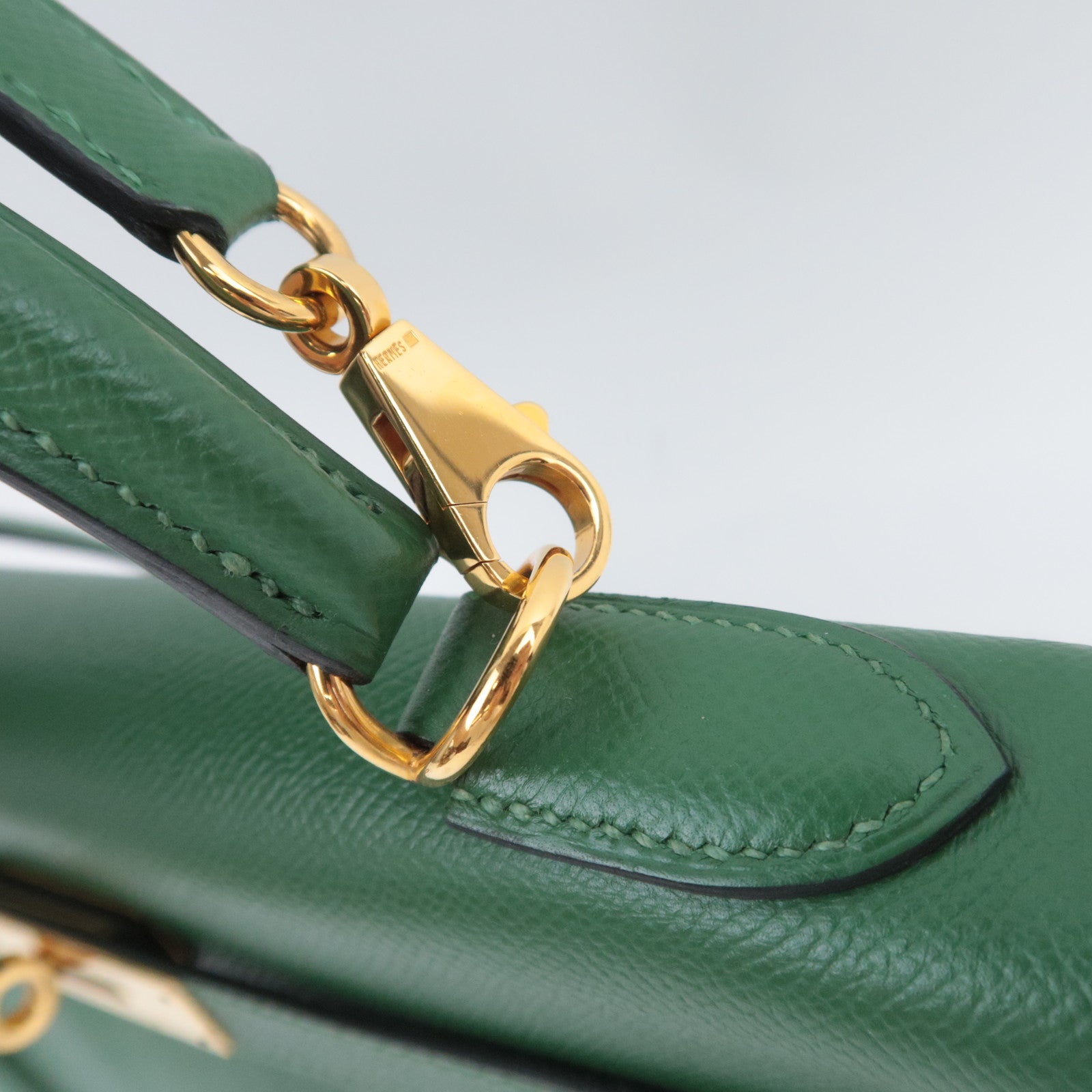 HERMES Kelly 32 □D Stamp (2000) Courchevel Green