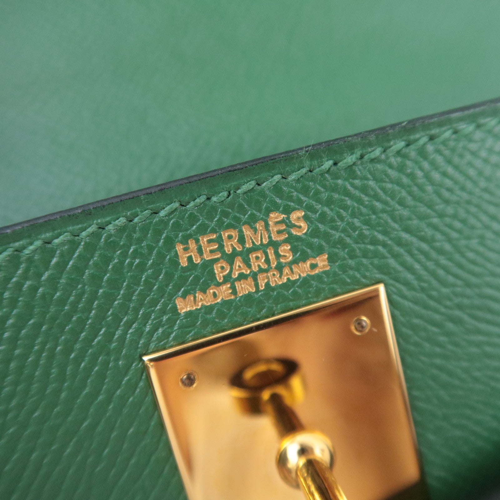HERMES Kelly 32 □D Stamp (2000) Courchevel Green