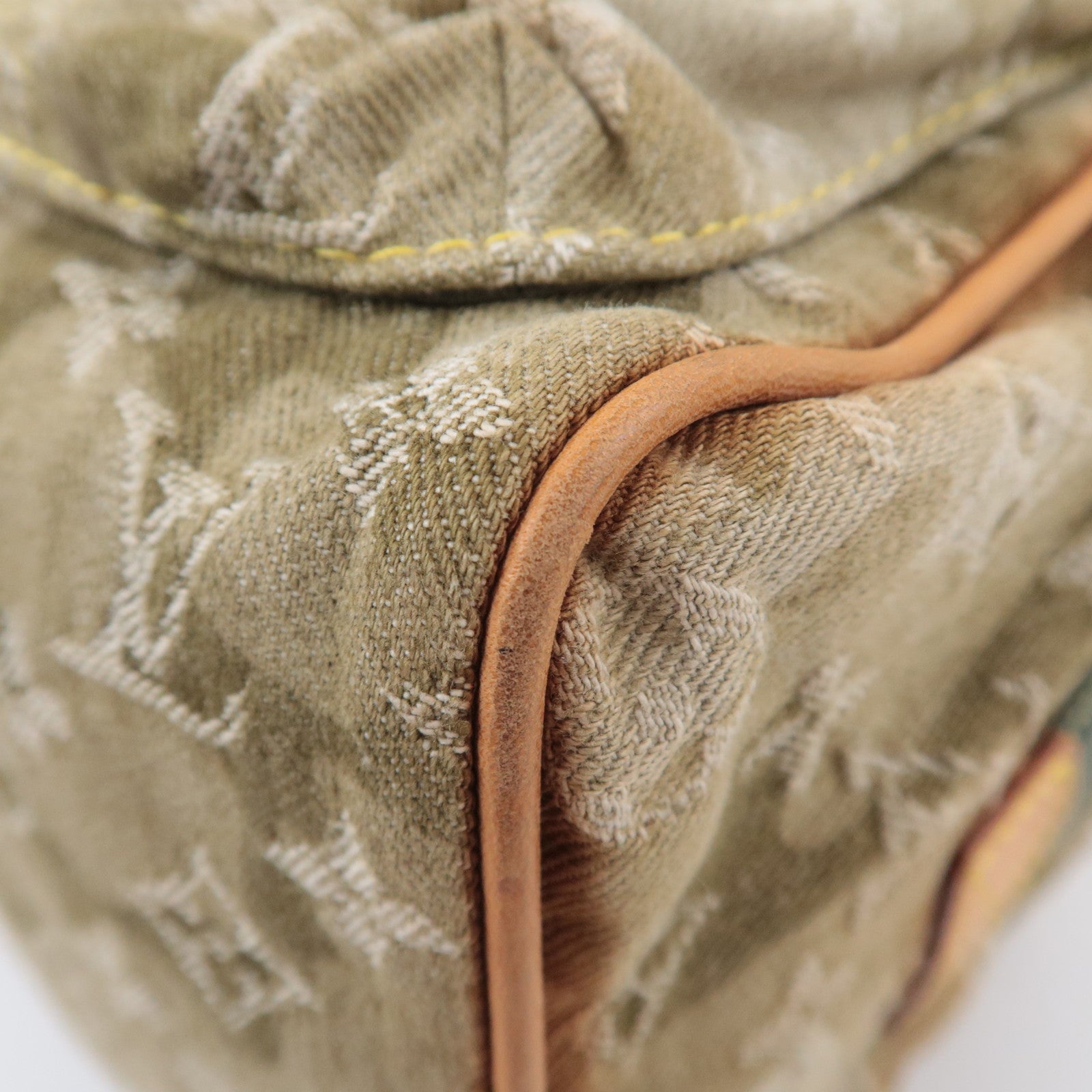 Louis Vuitton Murakami Monogramouflage Jasmine Handbag M95772