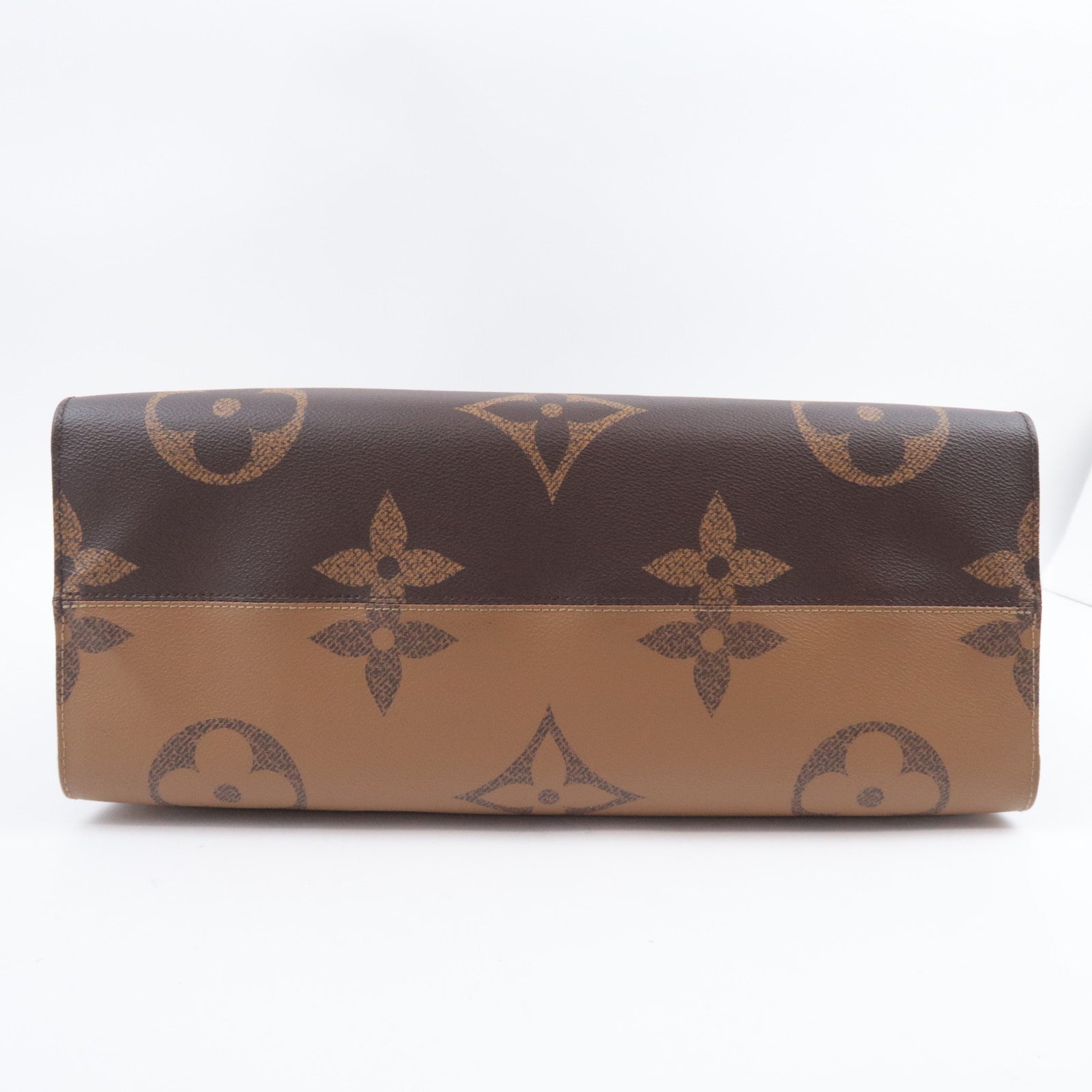 Louis Vuitton Monogram Giant Reverse OnTheGo MM M45321