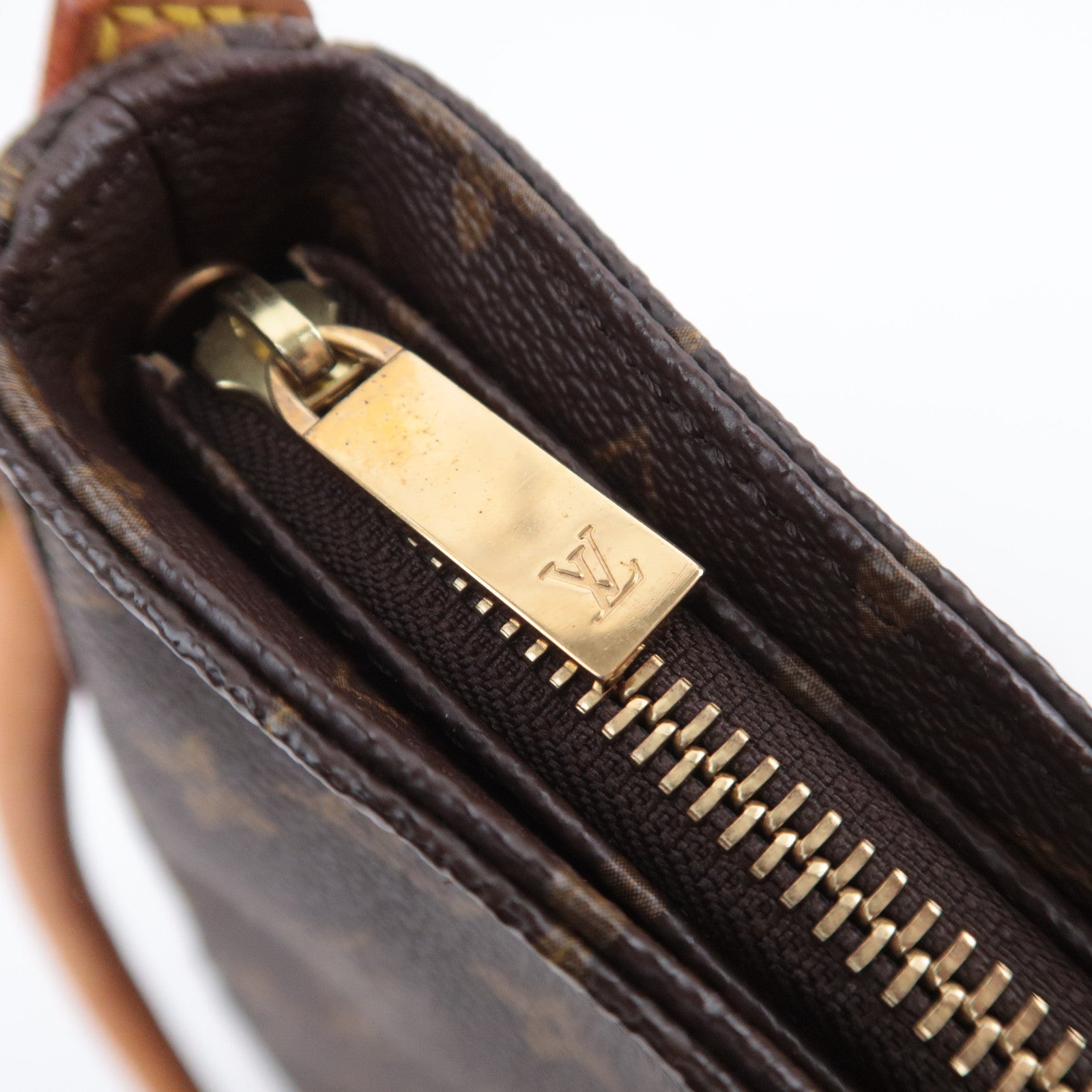 Louis Vuitton Monogram Looping MM Shoulder Bag M51146