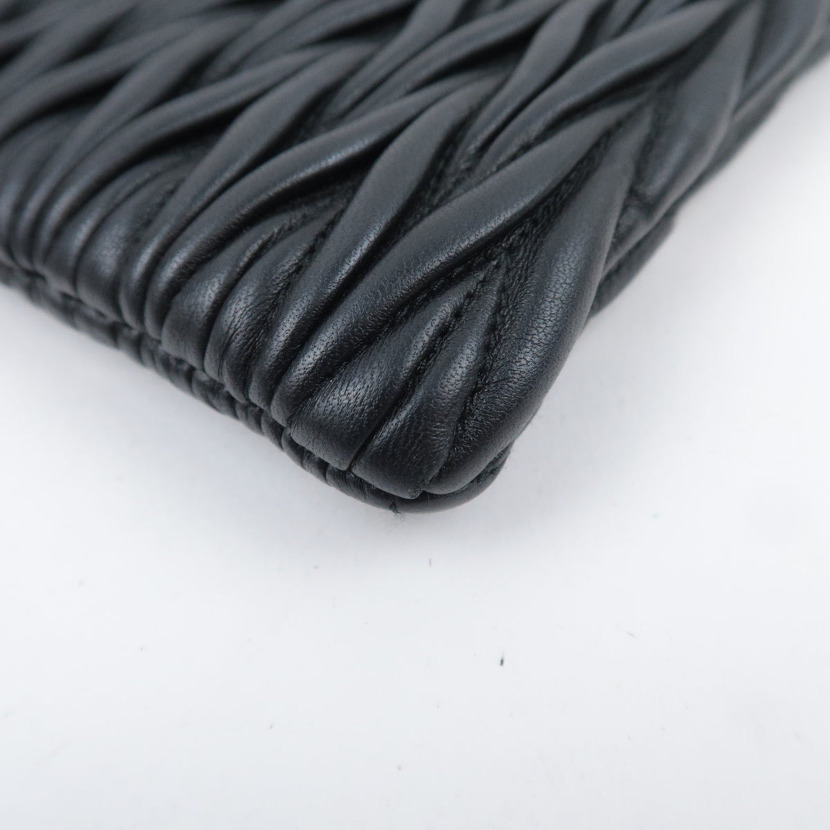 MIU MIU Matelasse Leather Accessory Pouch Black