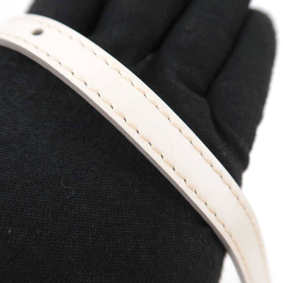 Louis Vuitton Epi Pochette Montaigne Ivoire M5929J