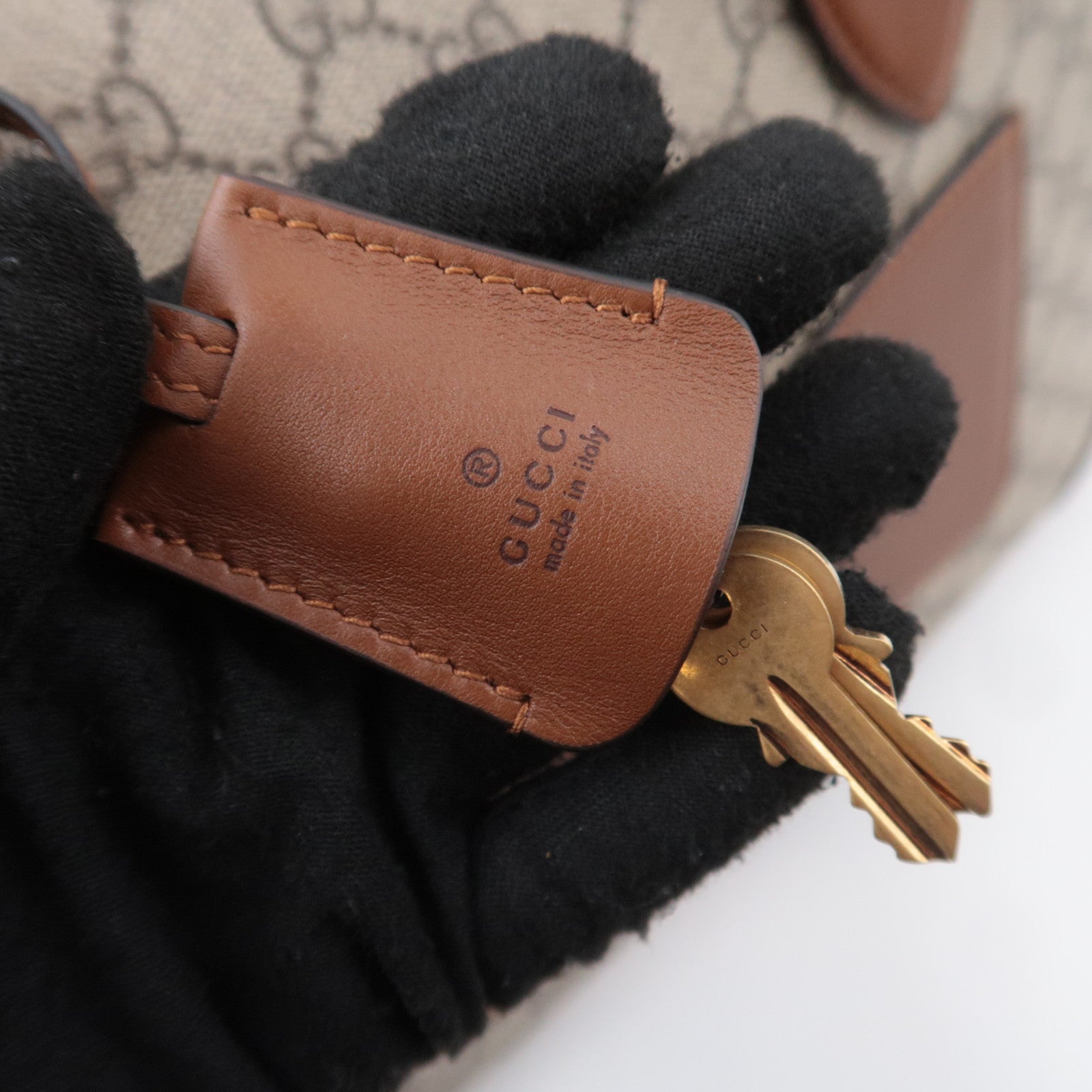 GUCCI GG Emblem Medium Briefcase