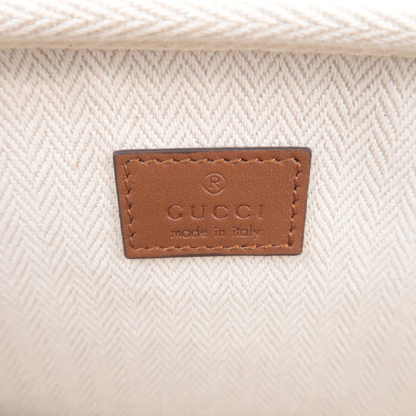 GUCCI GG Emblem Medium Briefcase
