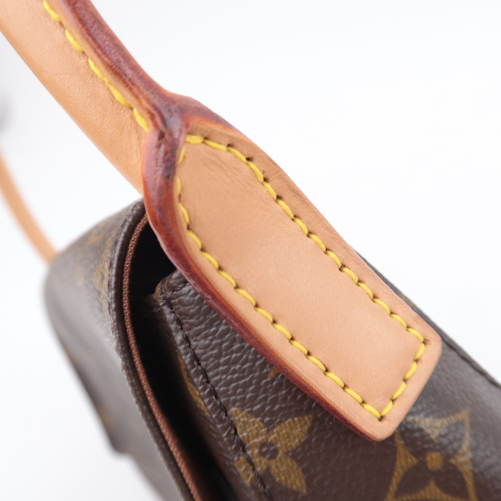 Louis Vuitton Monogram Mini Looping Shoulder bag M51147