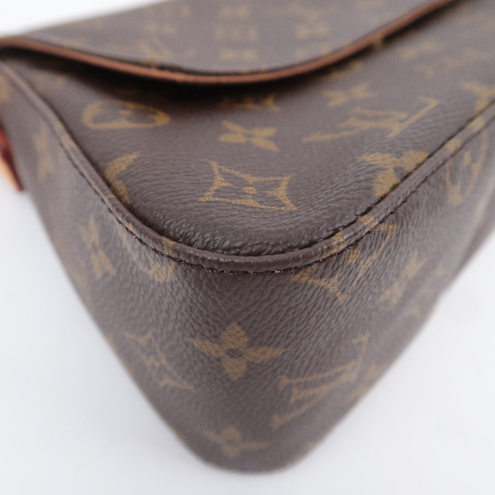 Louis Vuitton Monogram Mini Looping Shoulder bag M51147