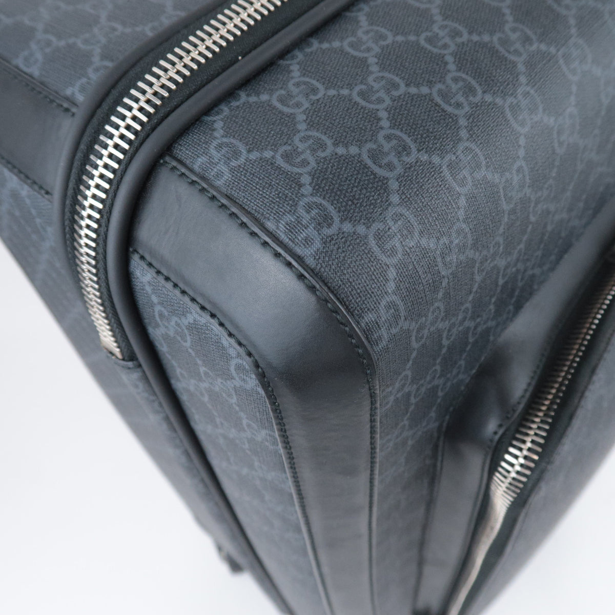 GUCCI GG Supreme Luggage Case Black 474356
