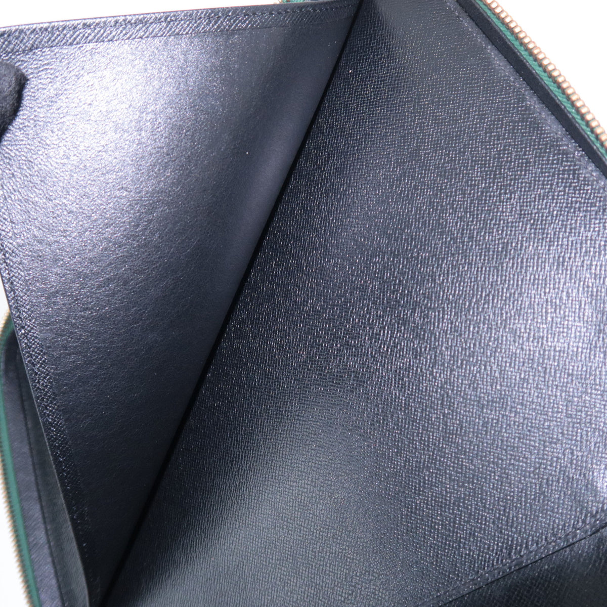 Louis Vuitton Epi Agenda Voyage Planner Cover R20034