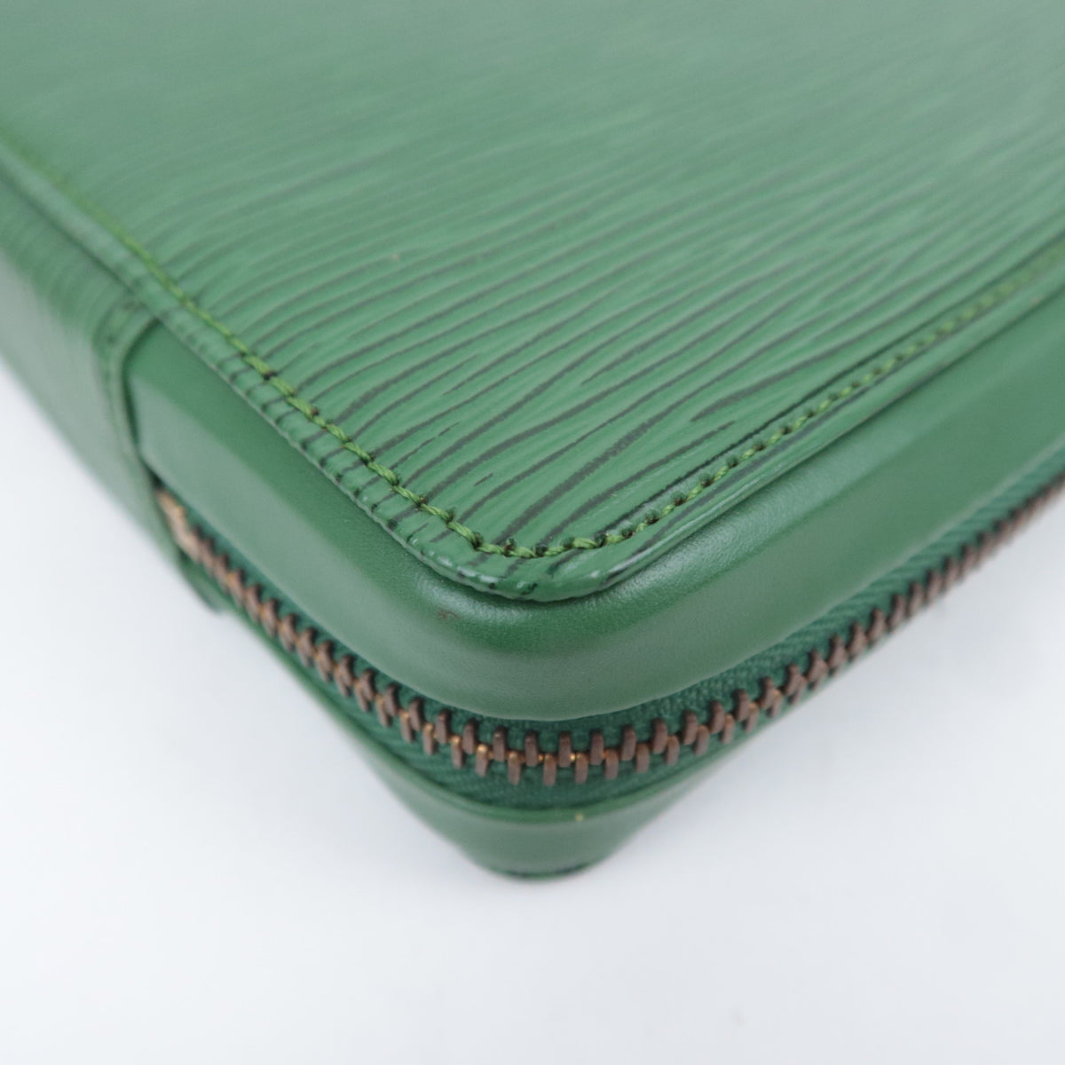 Louis Vuitton Epi Agenda Voyage Planner Cover R20034
