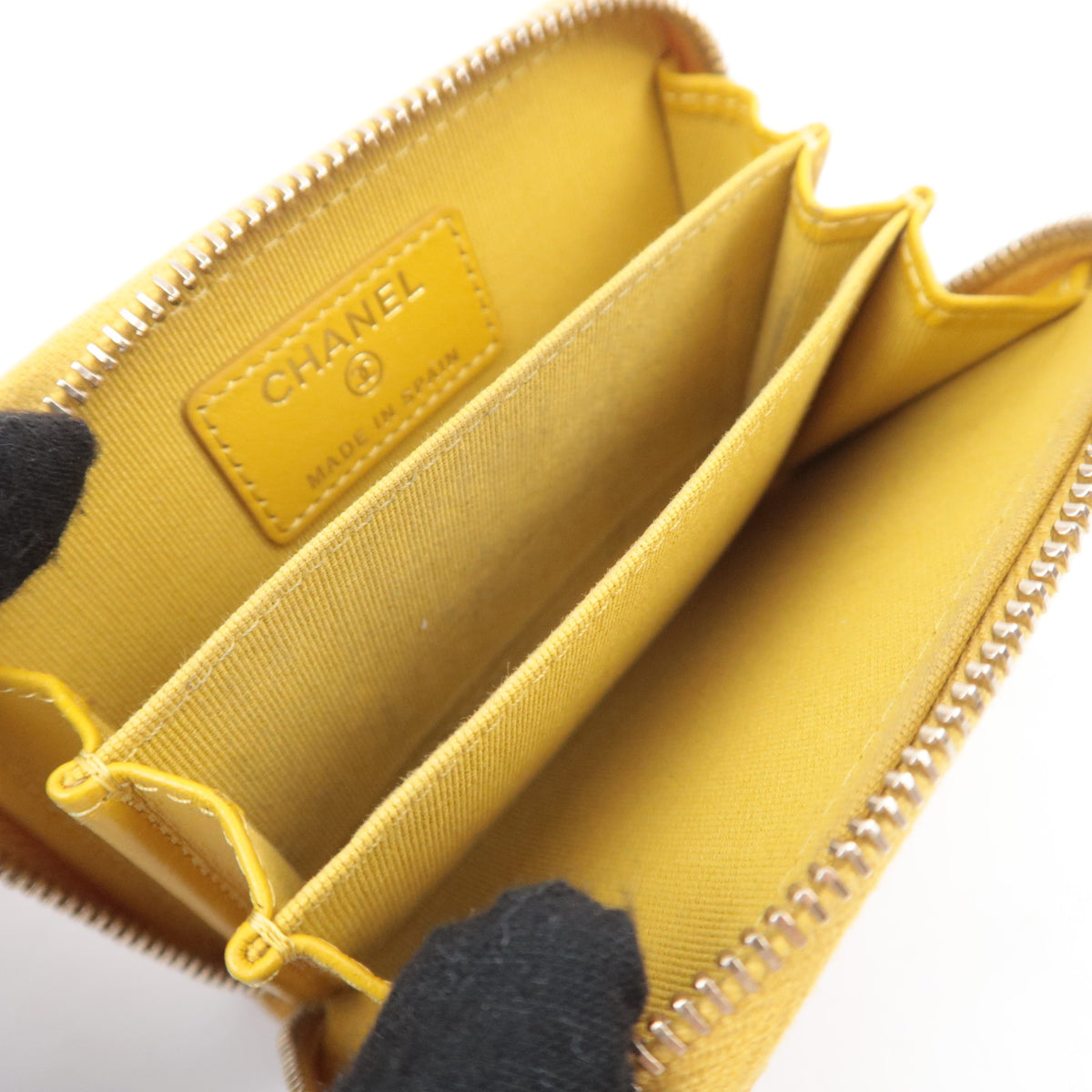 CHANEL Matelasse Classic Zip Coin Purse Caviarskin
