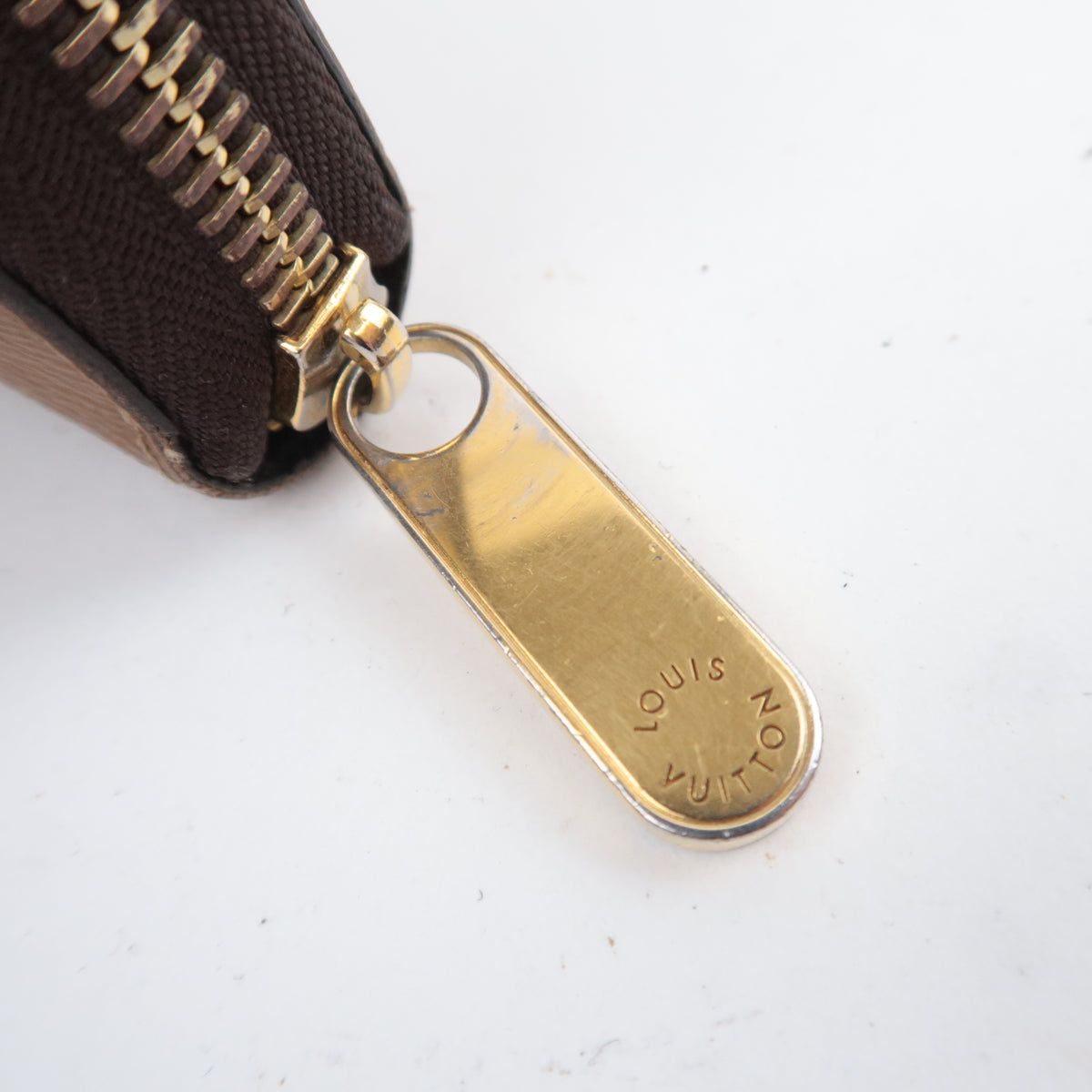 Louis Vuitton Giant Monogram Reverse Zippy Wallet M69353