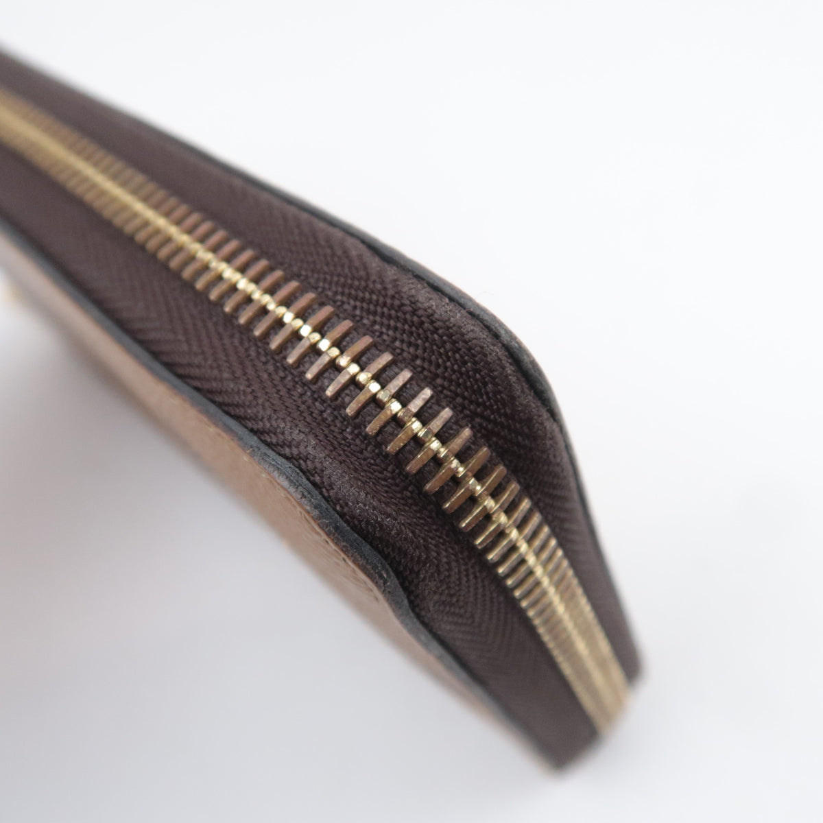 Louis Vuitton Giant Monogram Reverse Zippy Wallet M69353