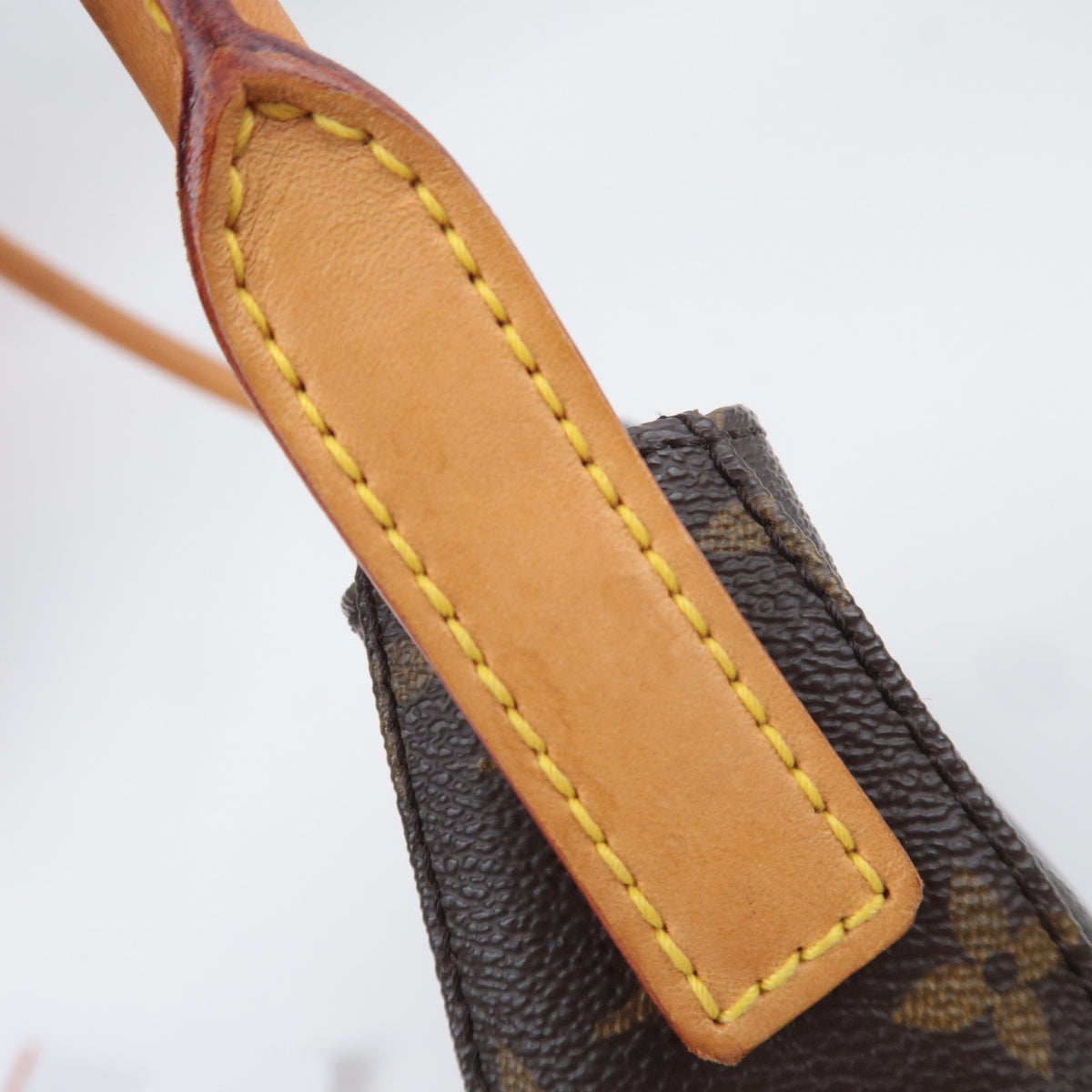 Louis Vuitton Monogram Looping MM Bag M51146