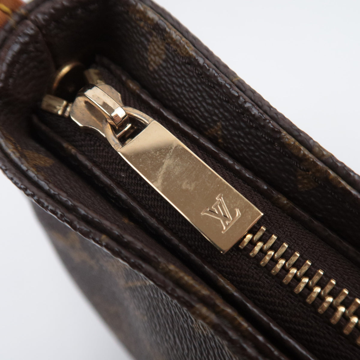 Louis Vuitton Monogram Looping MM Bag M51146