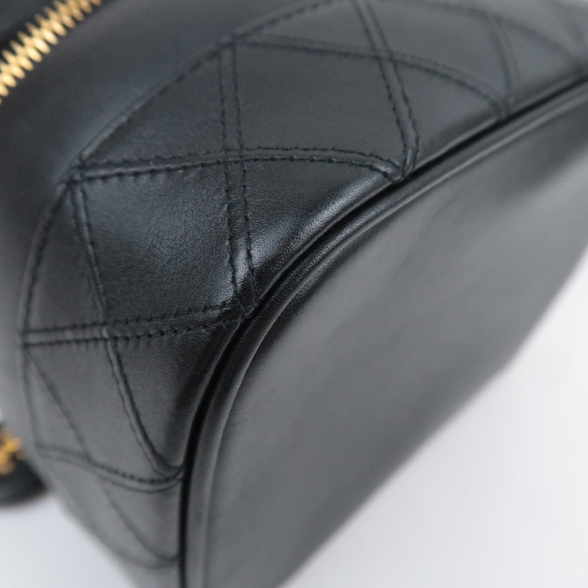 CHANEL Bicolore Horizontal Vanity Case A01618