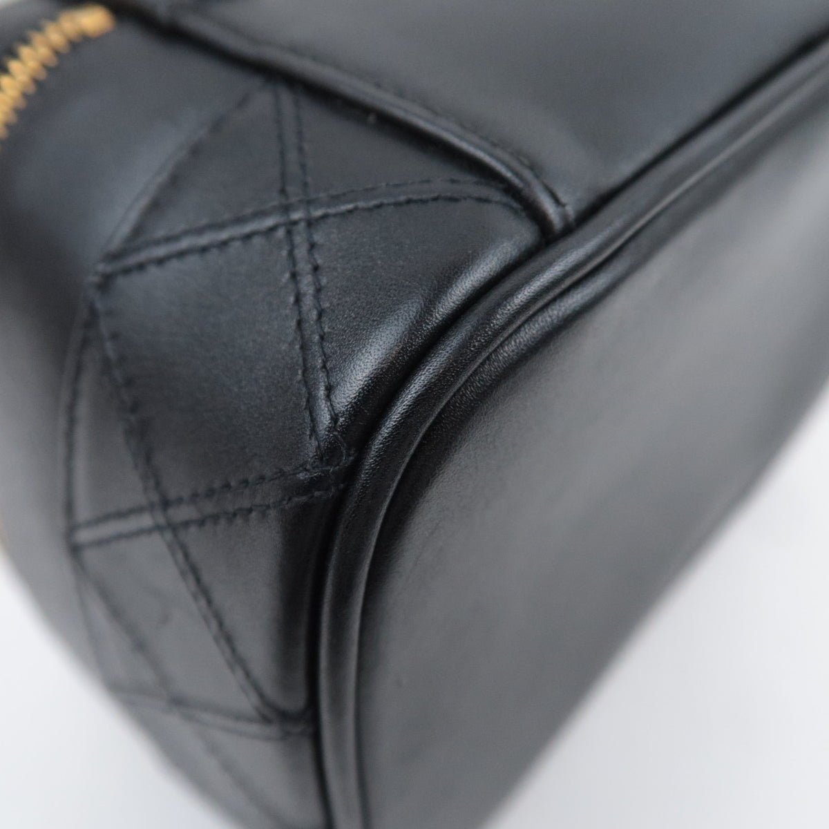 CHANEL Bicolore Horizontal Vanity Case A01618