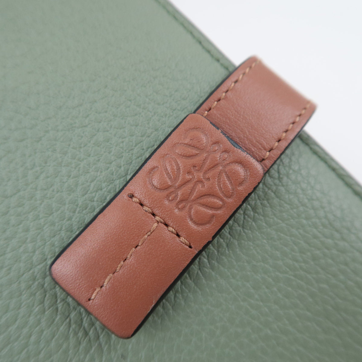 LOEWE Slim Zip Leather Compact Wallet