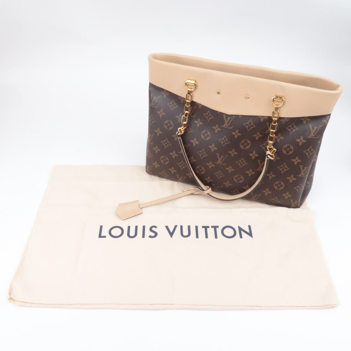 Louis Vuitton Monogram Pallas Shopper Chain Tote M41580