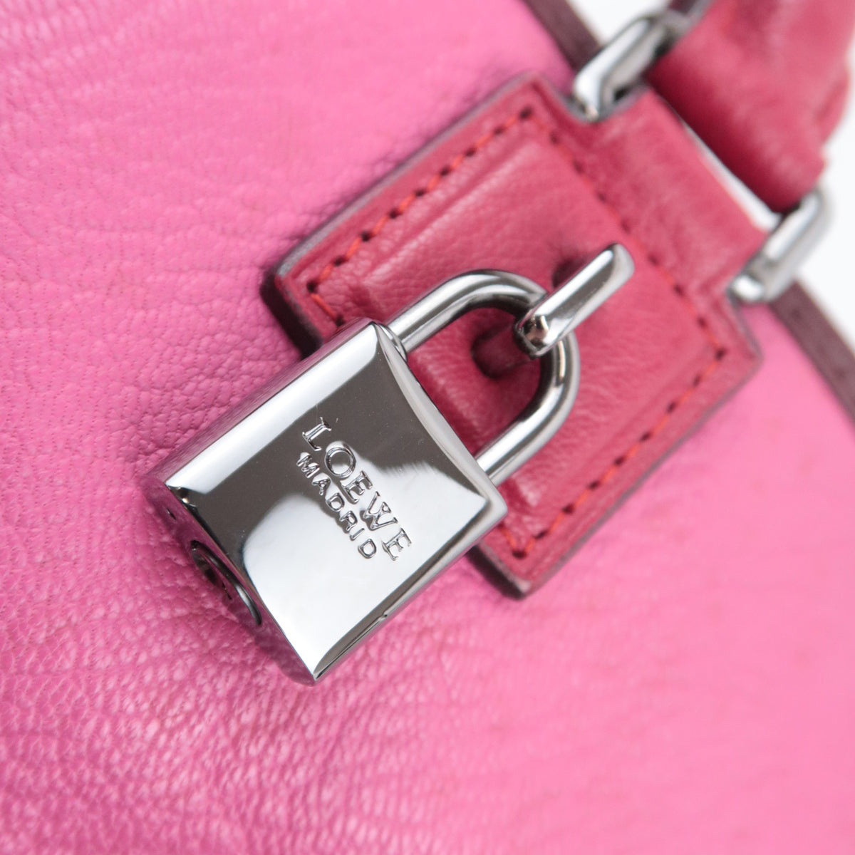 LOEWE Amazona 28 Handbag Leather Pink
