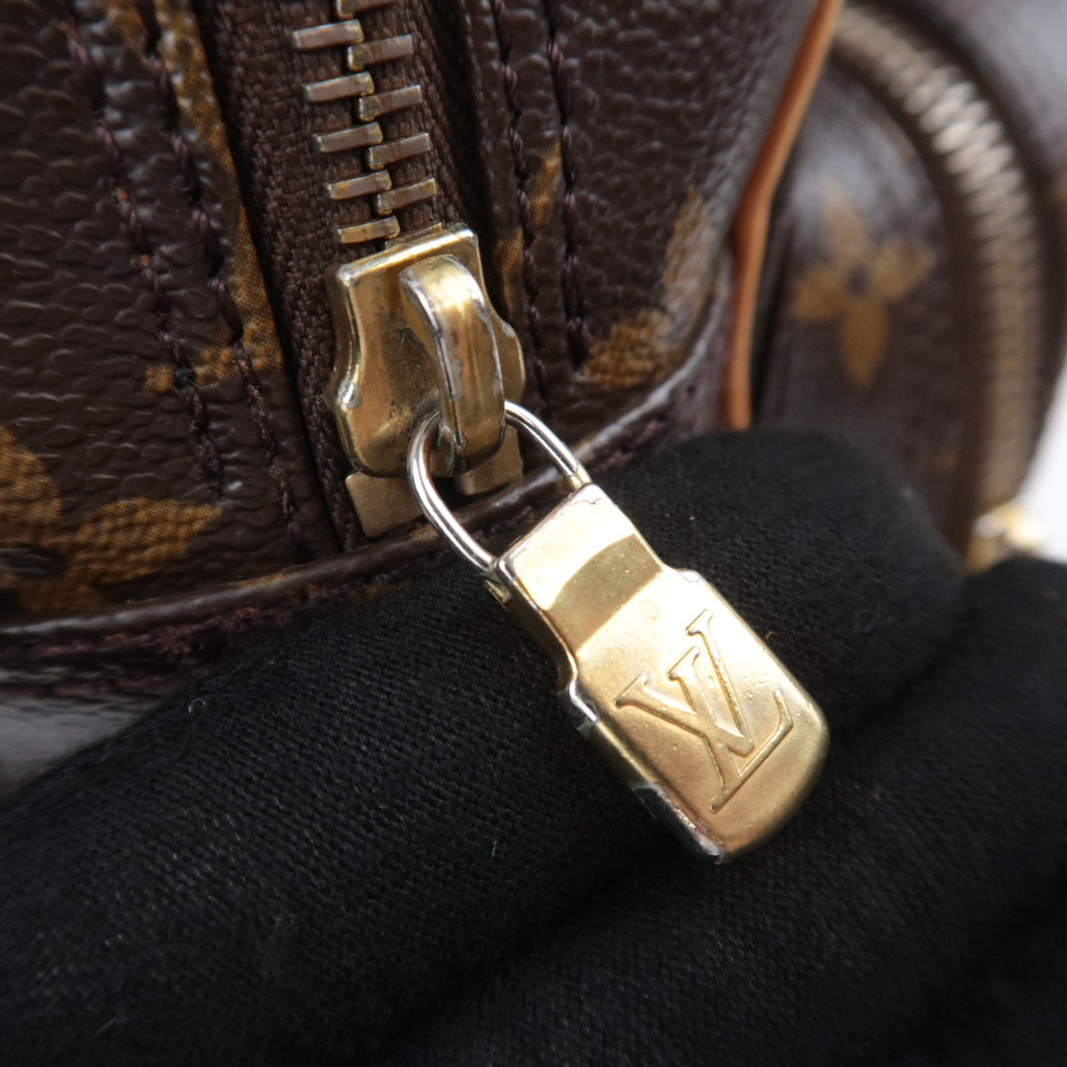 Louis Vuitton Monogram Nile Shoulder Bag M45244