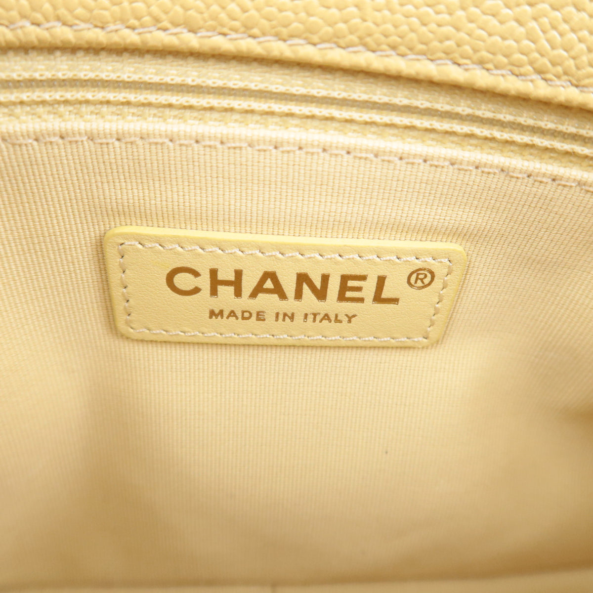 CHANEL Classic Chain Shoulder Bag Caviarskin