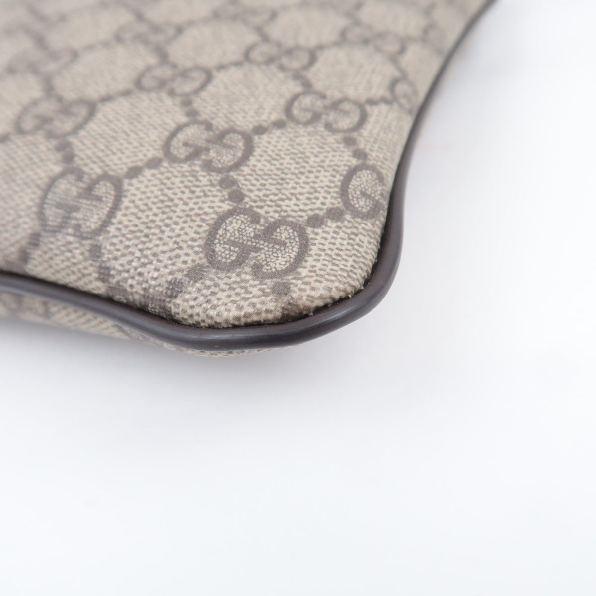 GUCCI GG Supreme Flat Shoulder Bag 201538