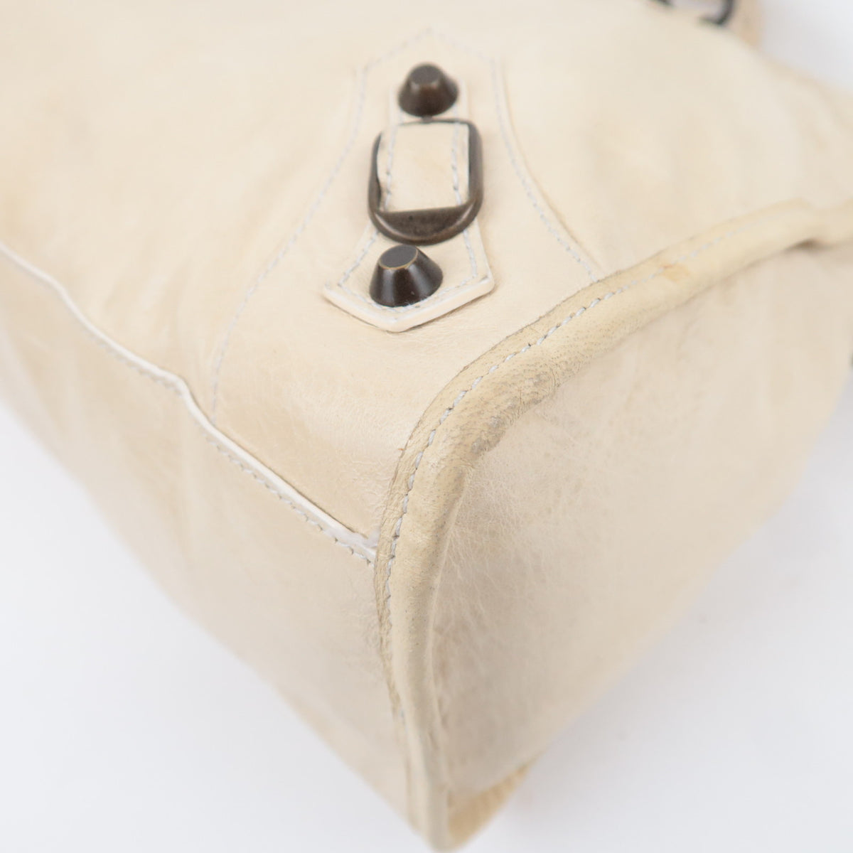 BALENCIAGA The City Leather Shoulder Bag Ivory 115748